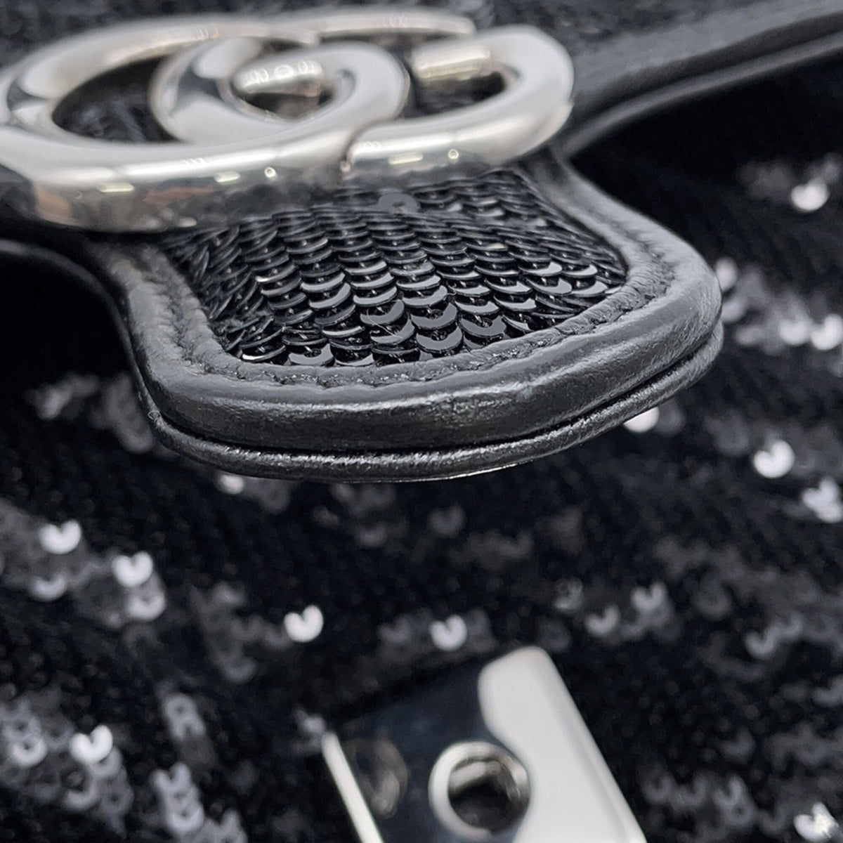 Gucci Black Spangles Leather Shoulder Bag (Pre-Owned)