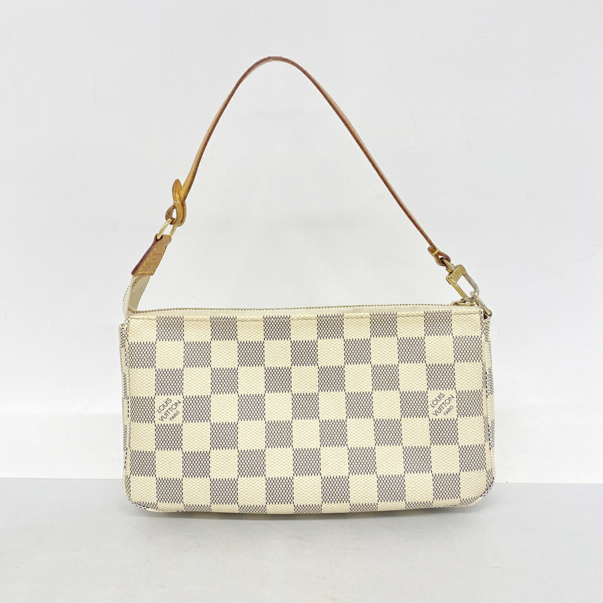 Louis Vuitton White Pouch (Pre-Owned)