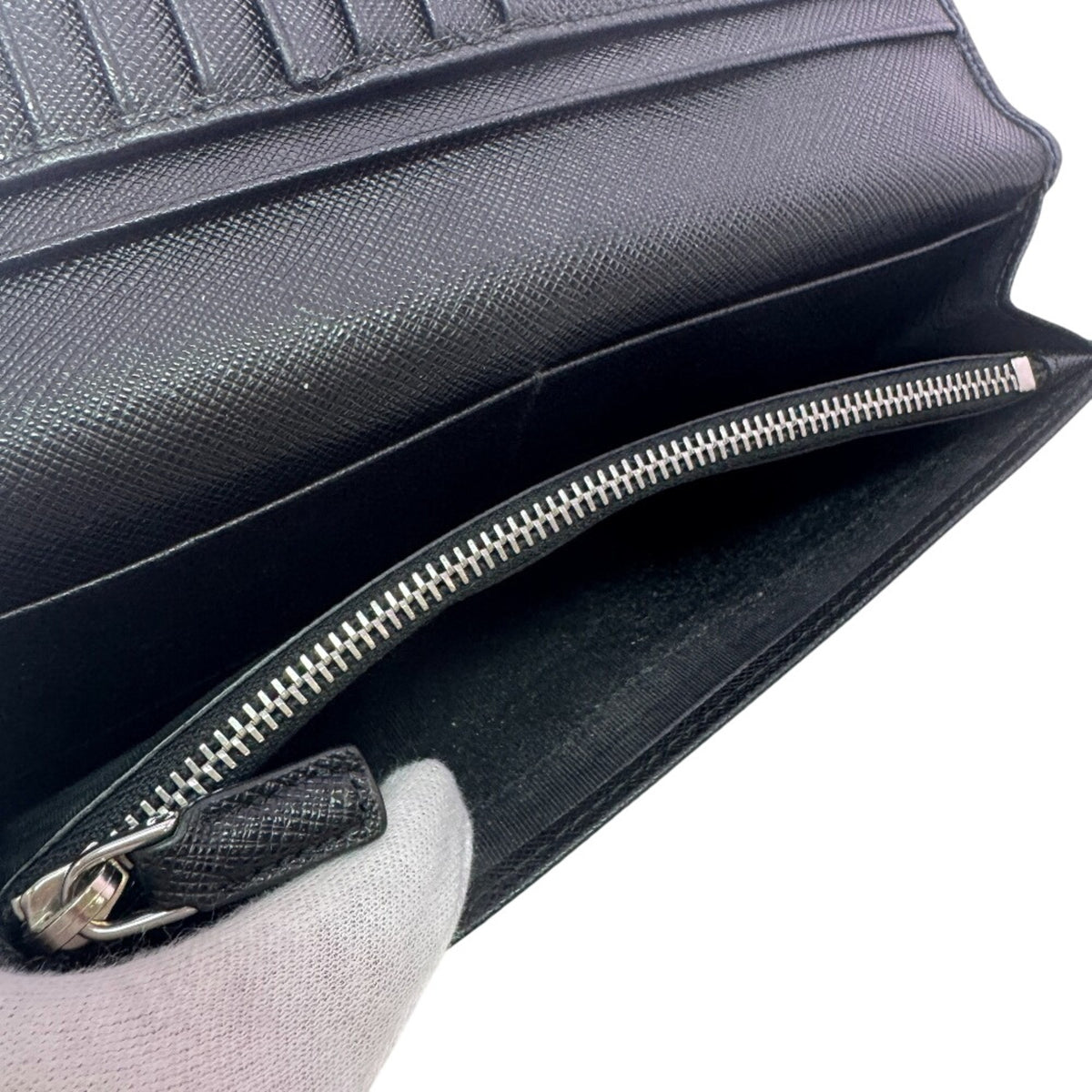 Prada Saffiano Navy Leather Long Wallet (Bi-Fold) (Pre-Owned)