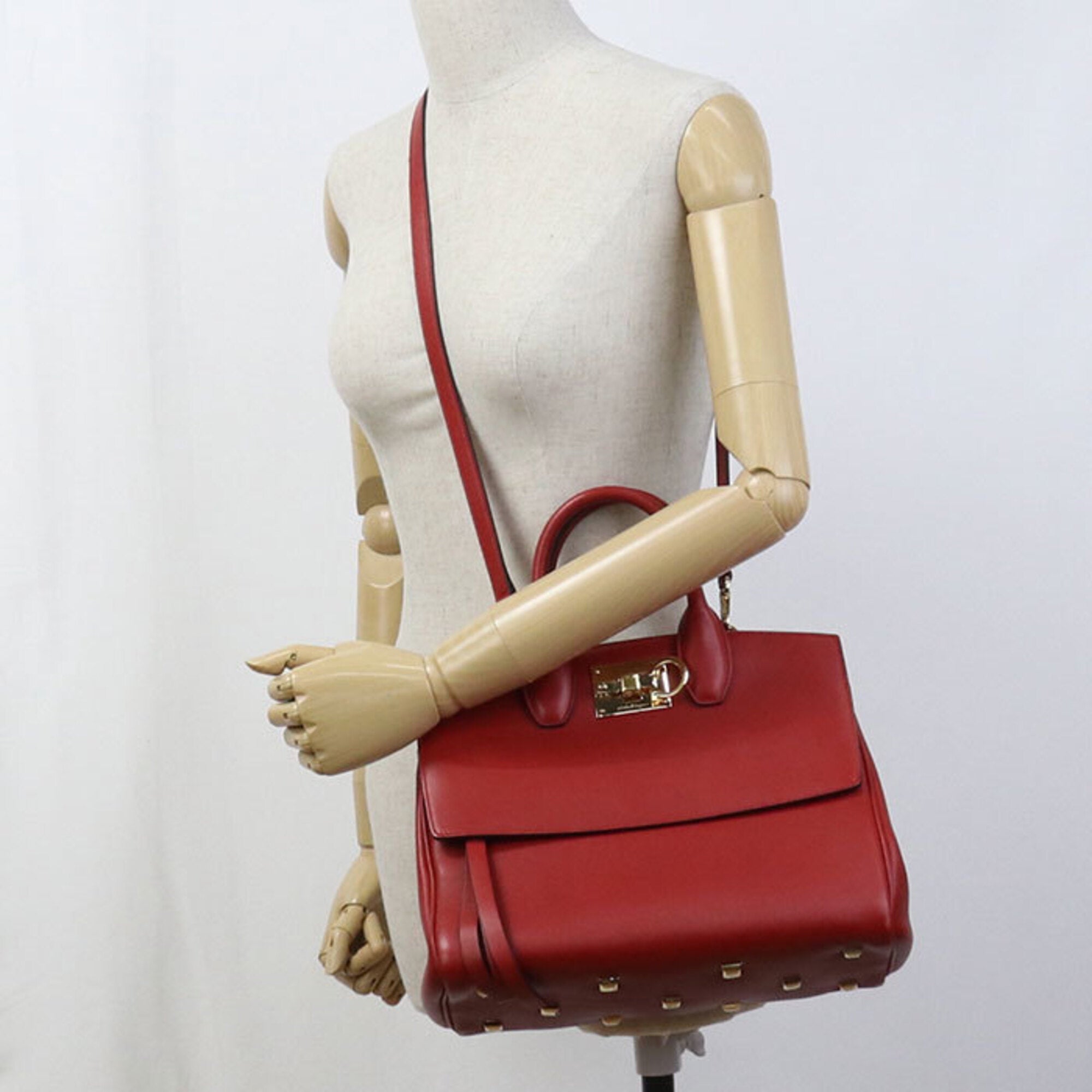 Salvatore Ferragamo Red Color Leather Tote Bag (Pre-Owned)