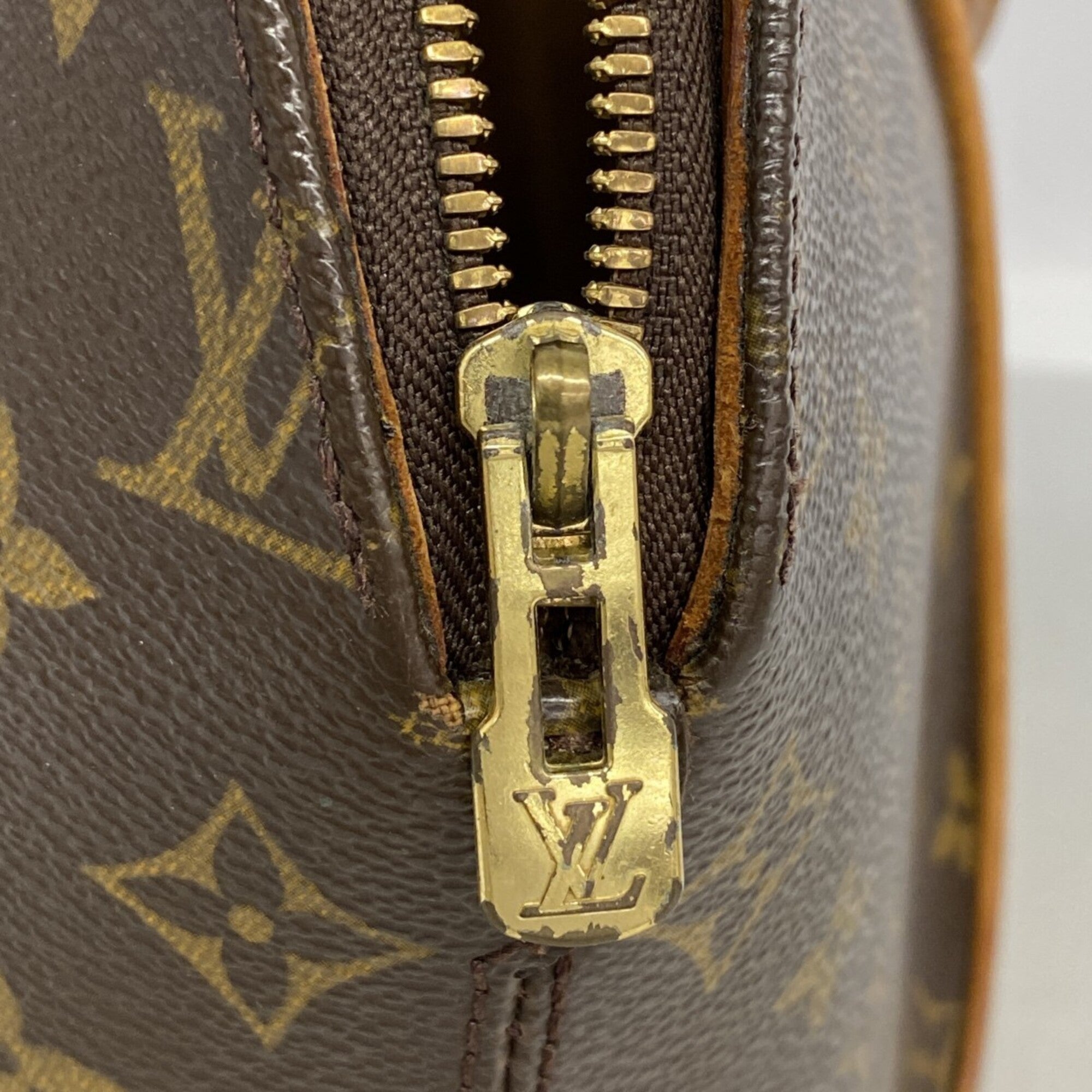 Louis Vuitton Brown Handbag (Pre-Owned)
