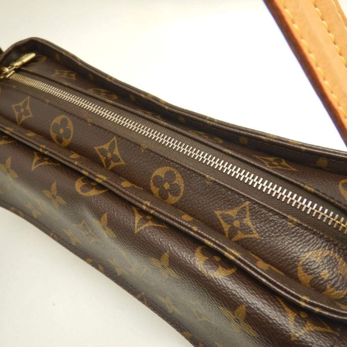 Louis Vuitton Monogram Brown Monogram Shoulder Bag (Pre-Owned)