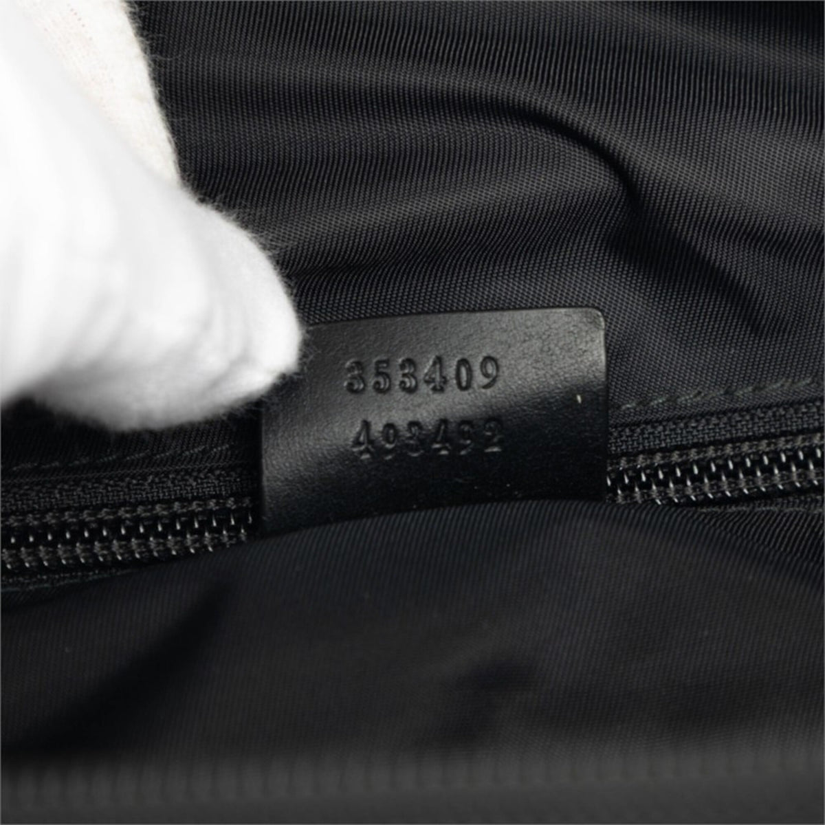 Gucci Sherry Line Black Canvas Shoulder Bag Sling Bag (Pre-Owned)