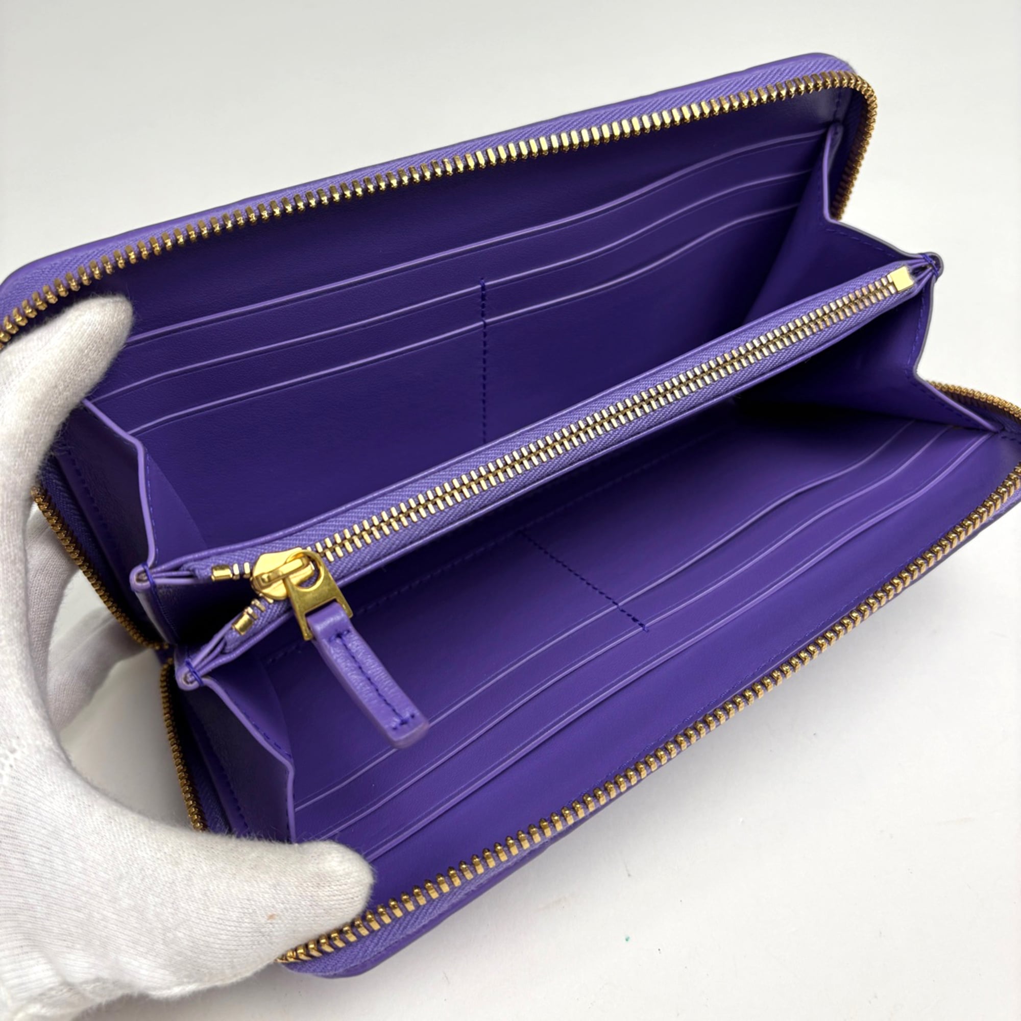 Bottega Veneta Purple Intrecciato Long Wallet (Bi-Fold) (Pre-Owned)