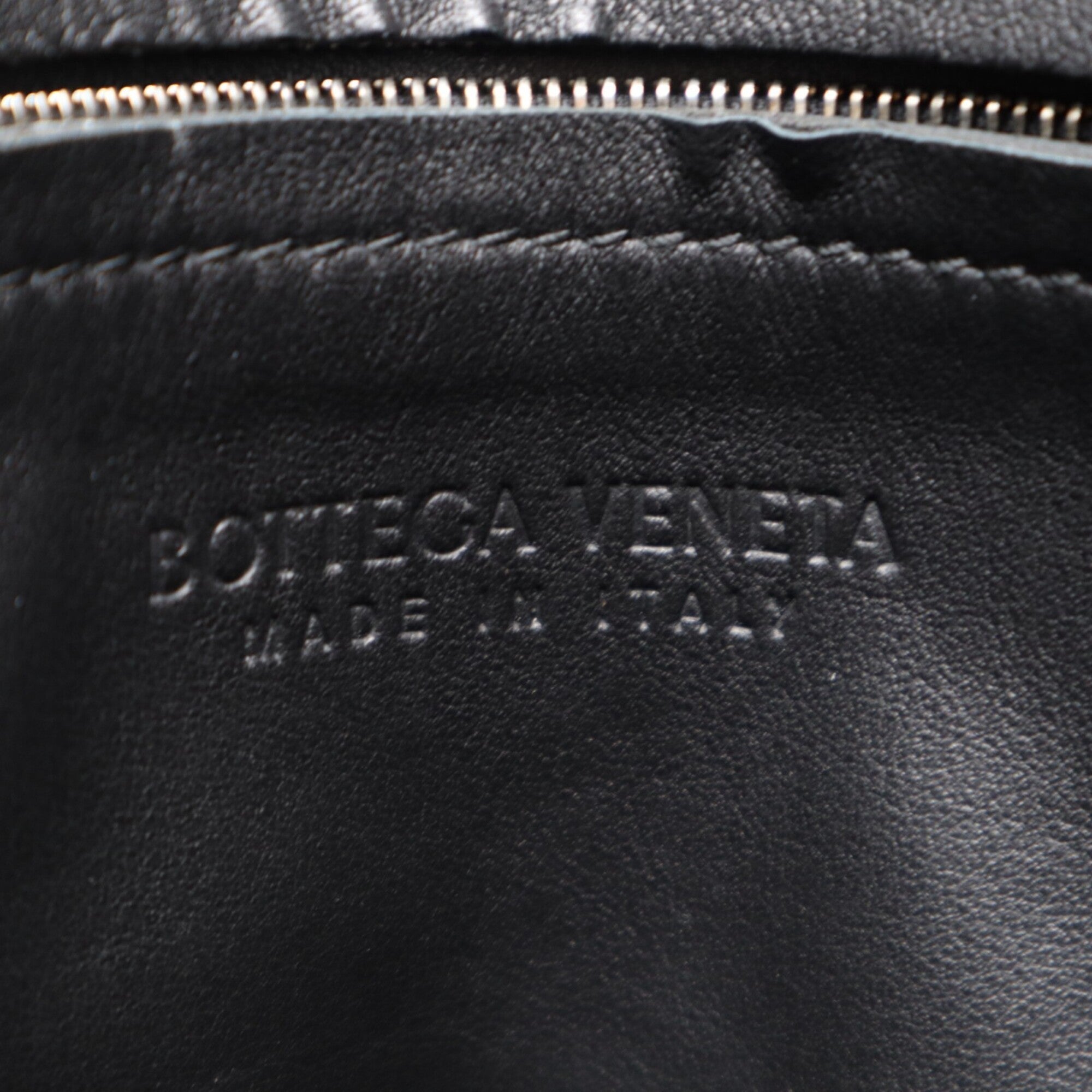 Bottega Veneta Intrecciato Black Leather Clutch Bag (Pre-Owned)