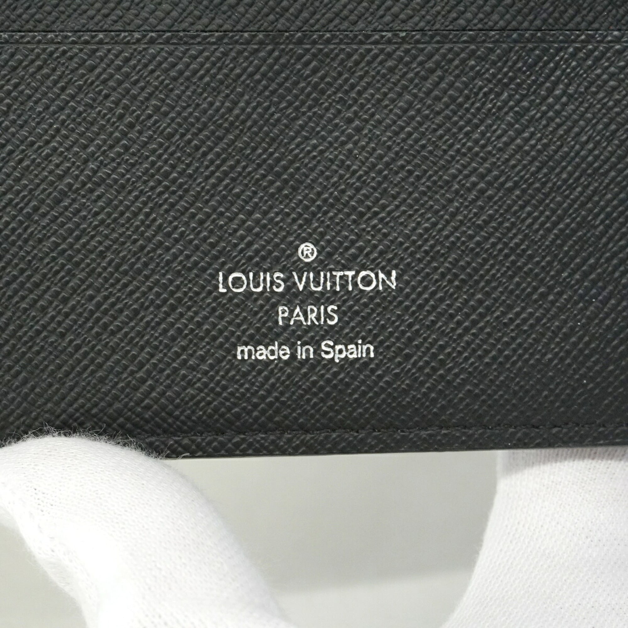 Louis Vuitton Black Wallet (Bi-Fold) (Pre-Owned)