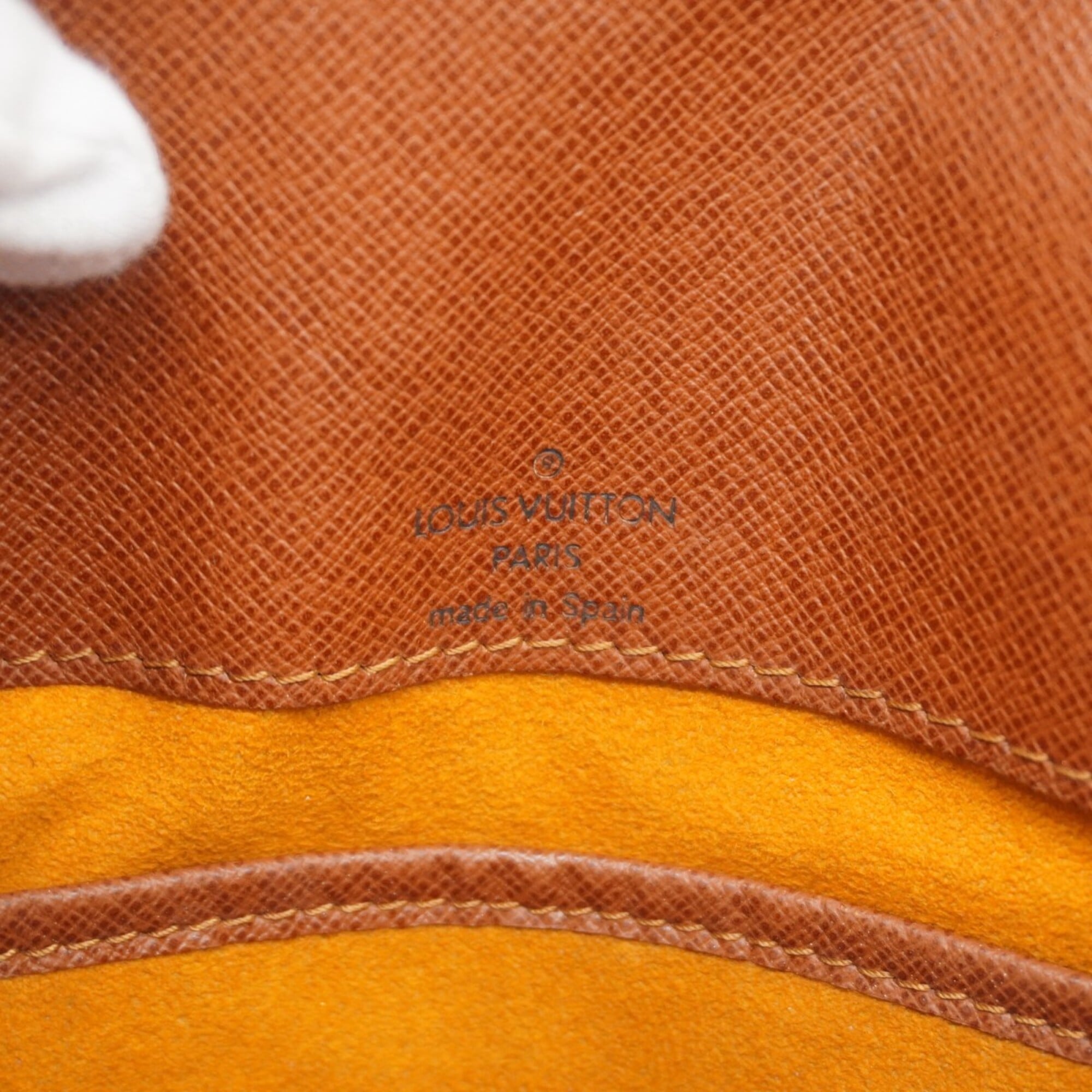 Louis Vuitton Brown Shoulder Bag (Pre-Owned)