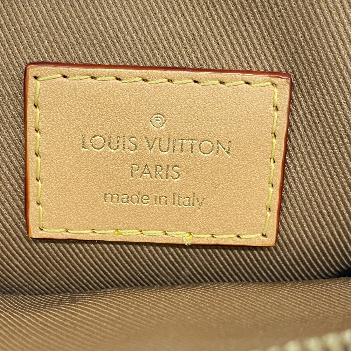 Louis Vuitton Brown Shoulder Bag (Pre-Owned)