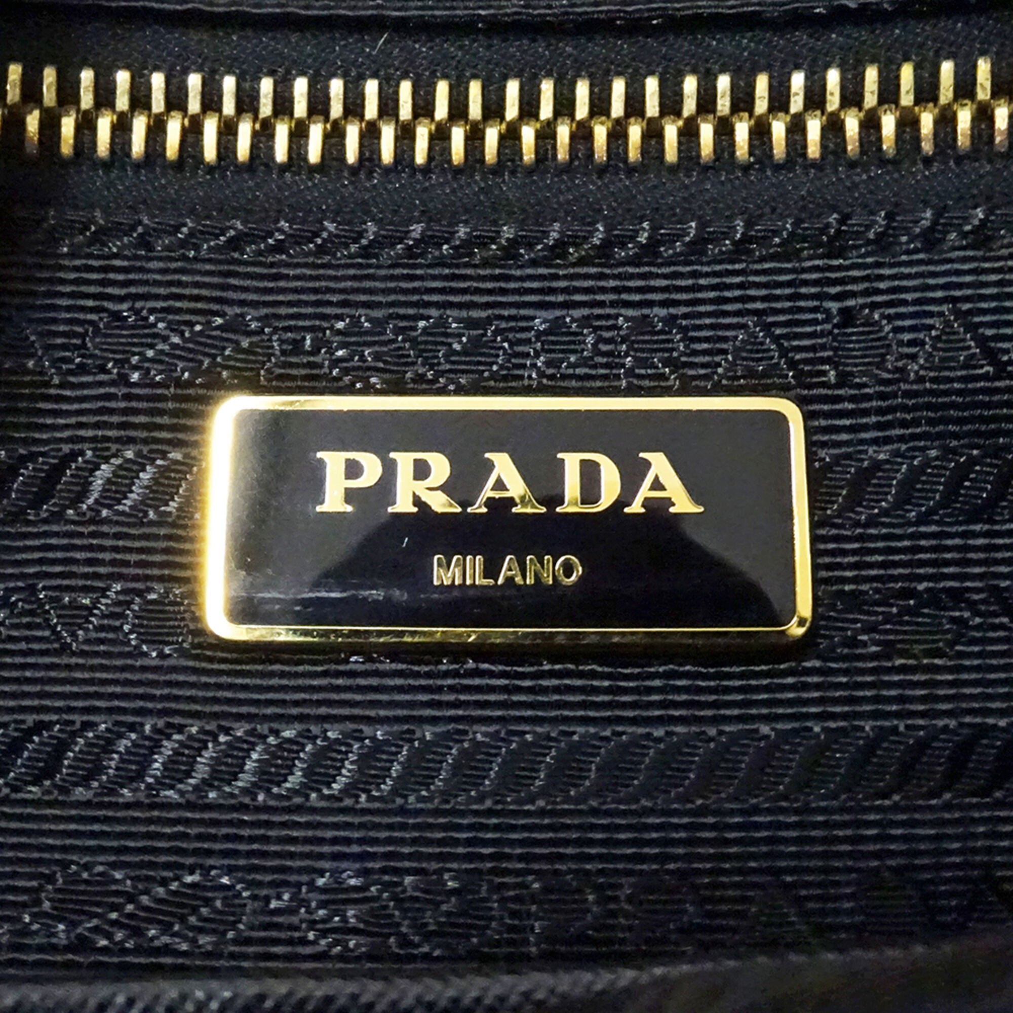 Prada Black Nylon Handbag Shoulder Bag (Pre-Owned)