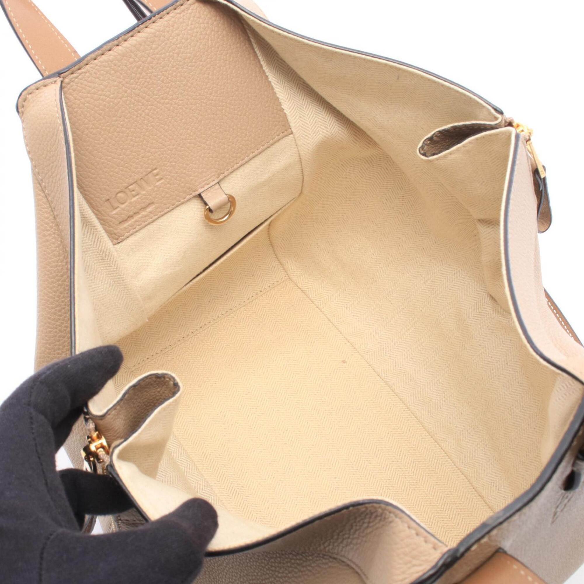 Loewe Beige Leather Handbag (Pre-Owned)