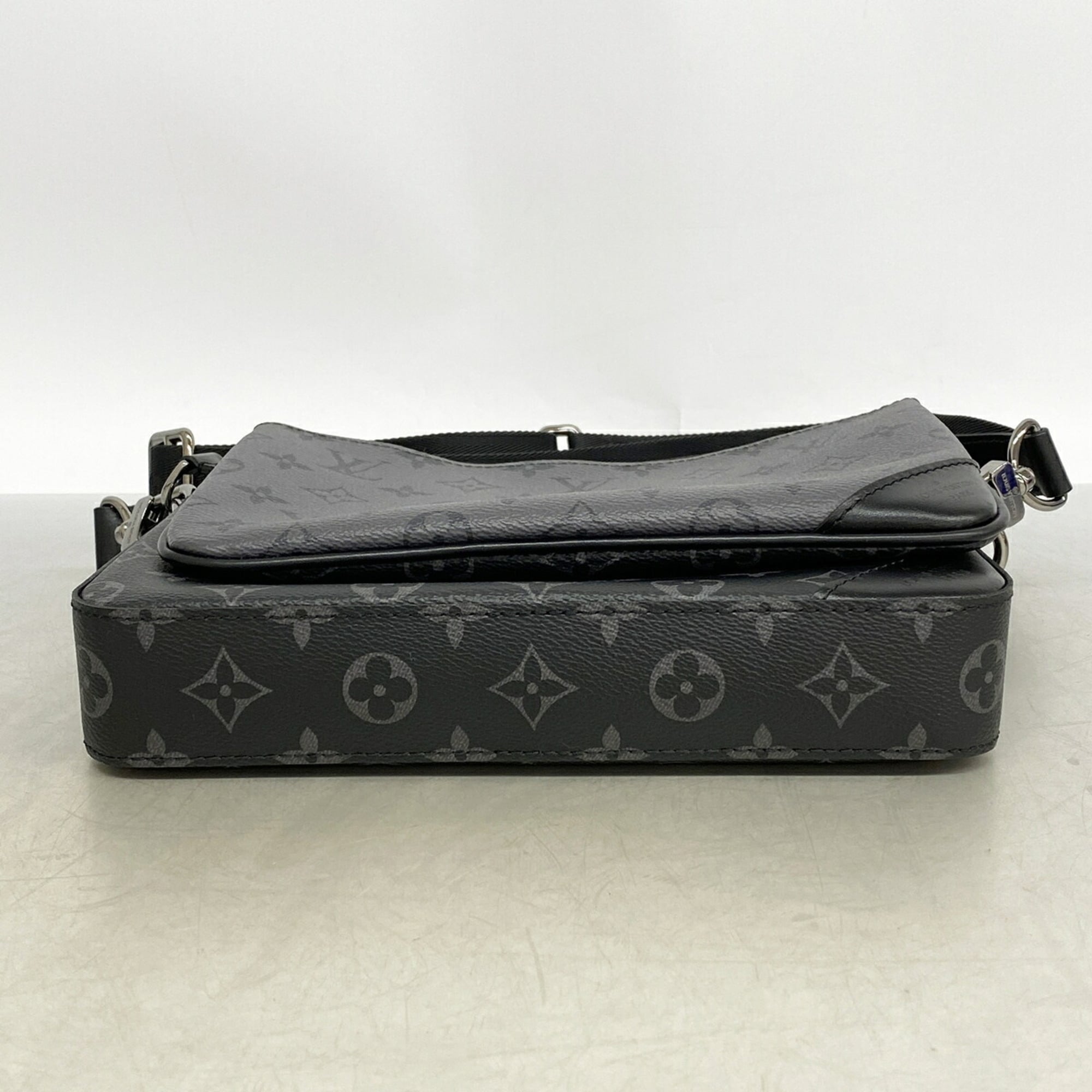 Louis Vuitton Black Gray Shoulder Bag (Pre-Owned)
