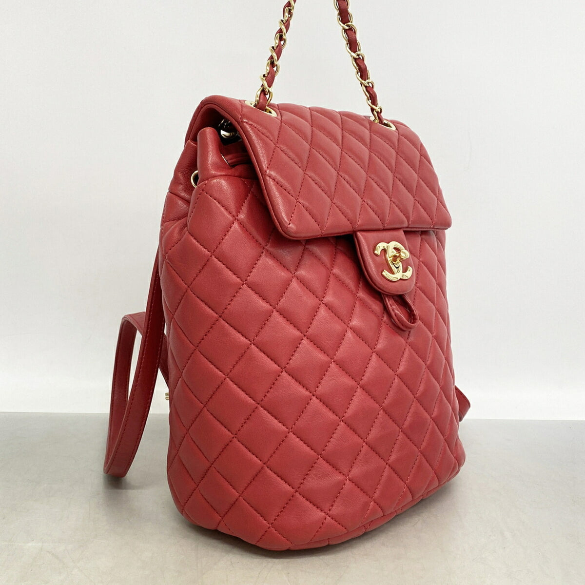 Chanel Red Color Leather Backpack (Pre-Owned)