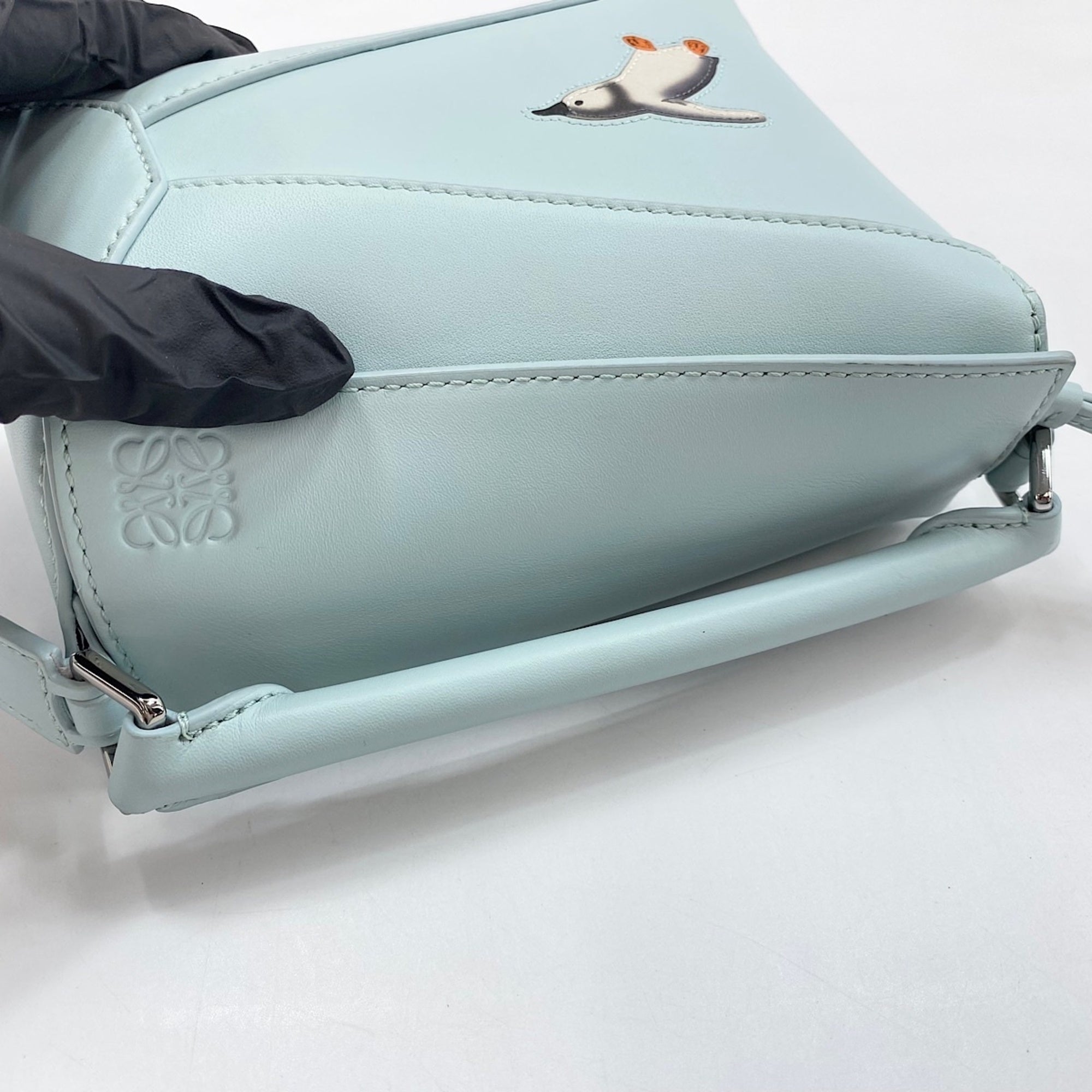 Loewe Blue Leather Handbag (Pre-Owned)
