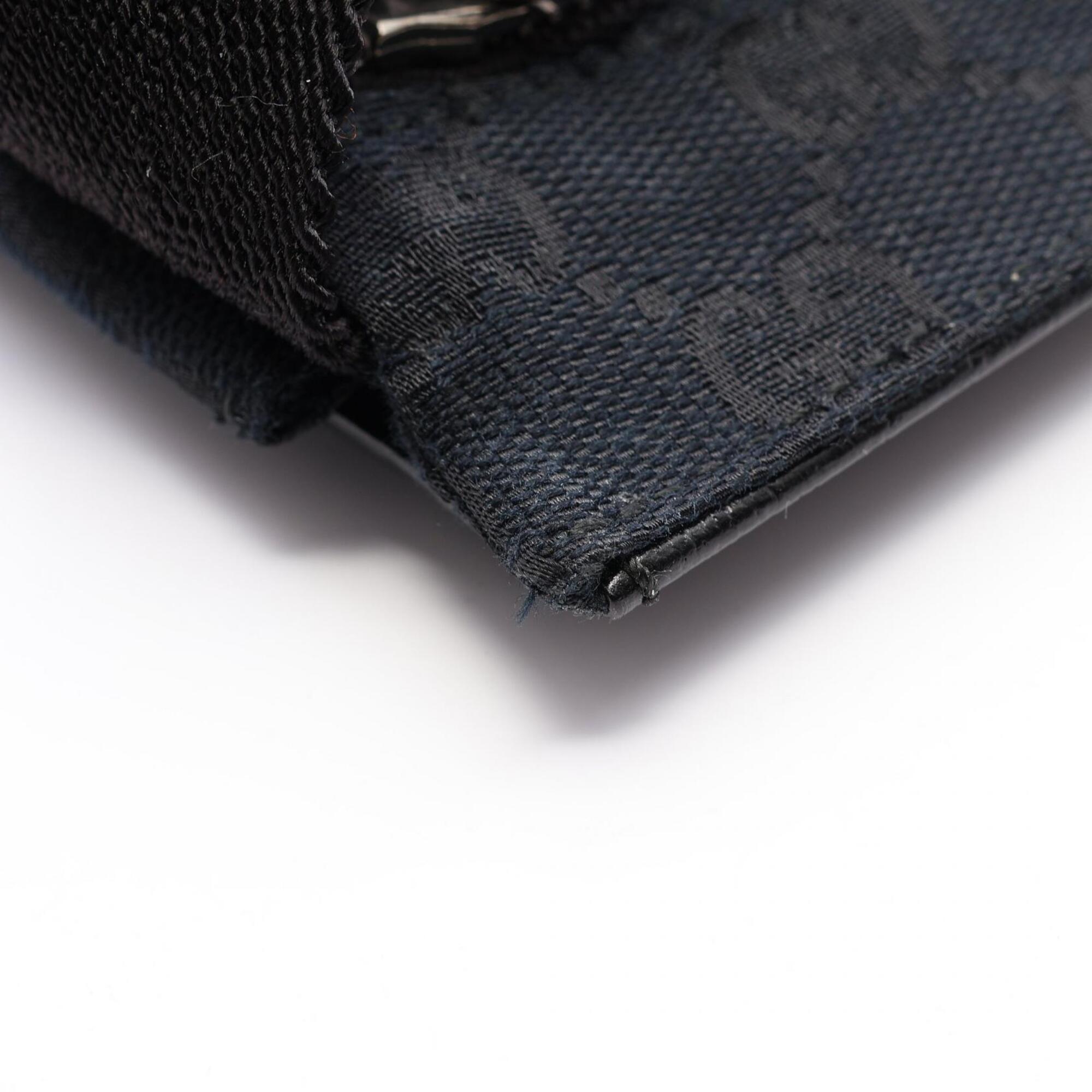 Gucci Black Canvas Leather Fanny Pack Handbag (Pre-Owned)