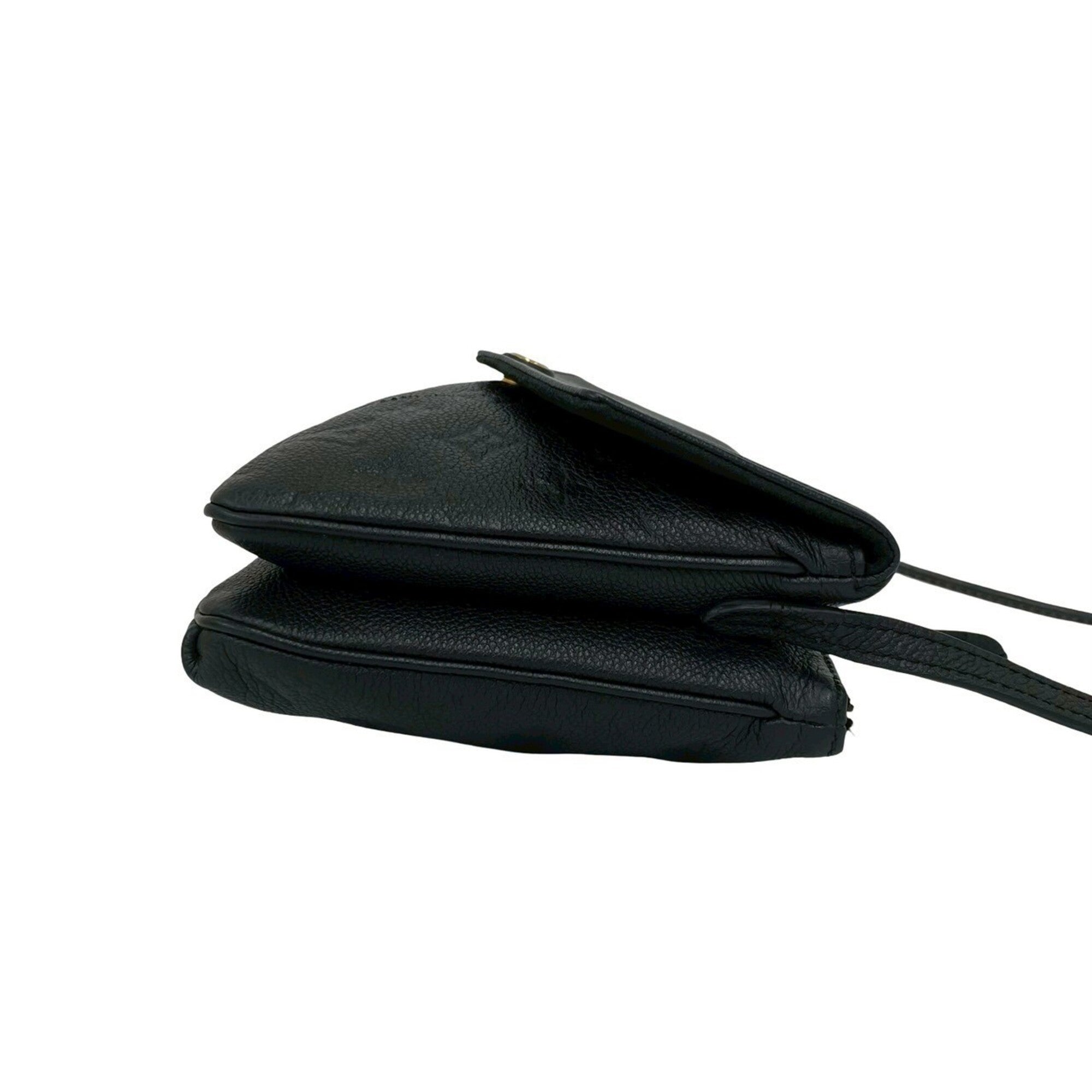 Louis Vuitton Black Leather Shoulder Bag (Pre-Owned)