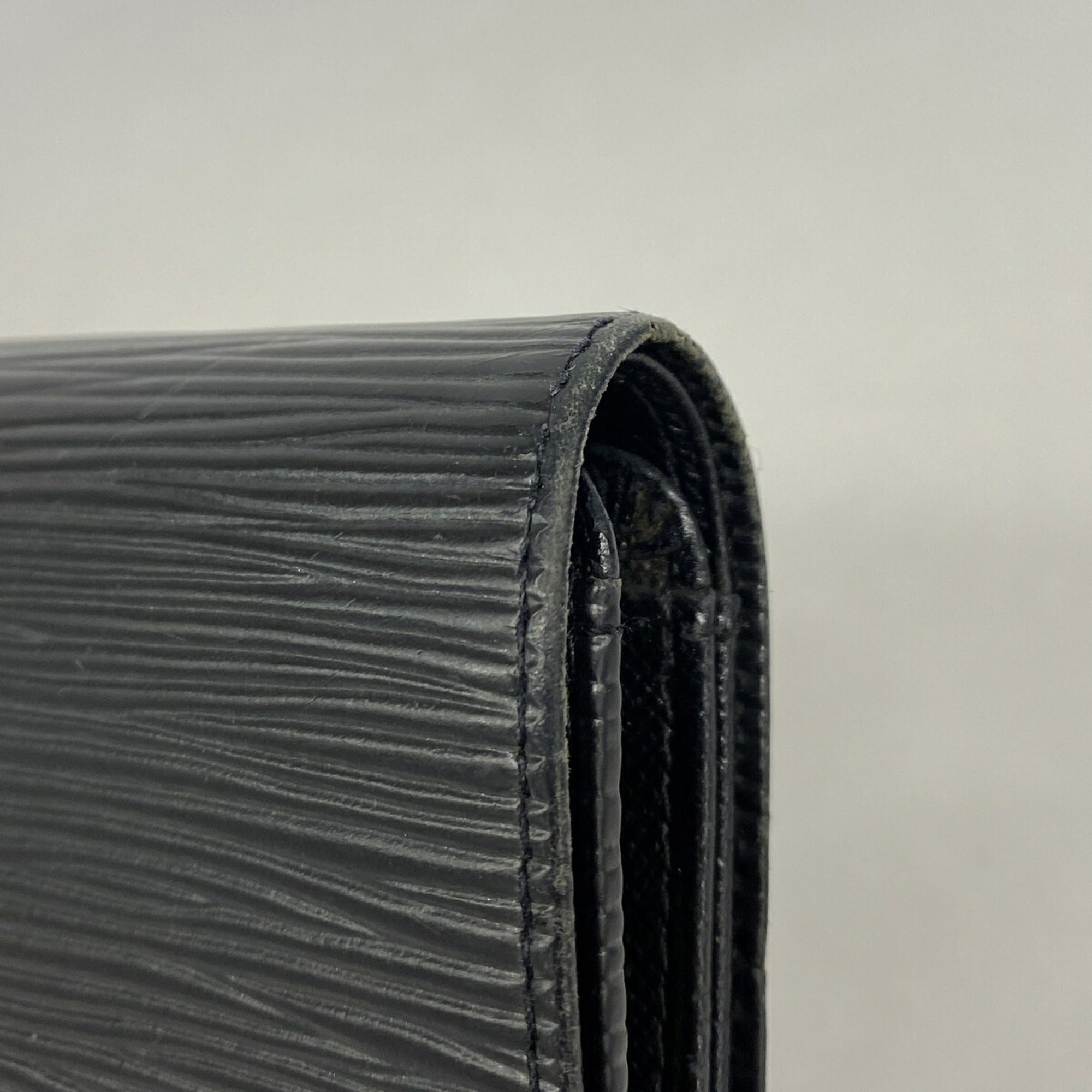 Louis Vuitton Noir Wallet (Bi-Fold) (Pre-Owned)