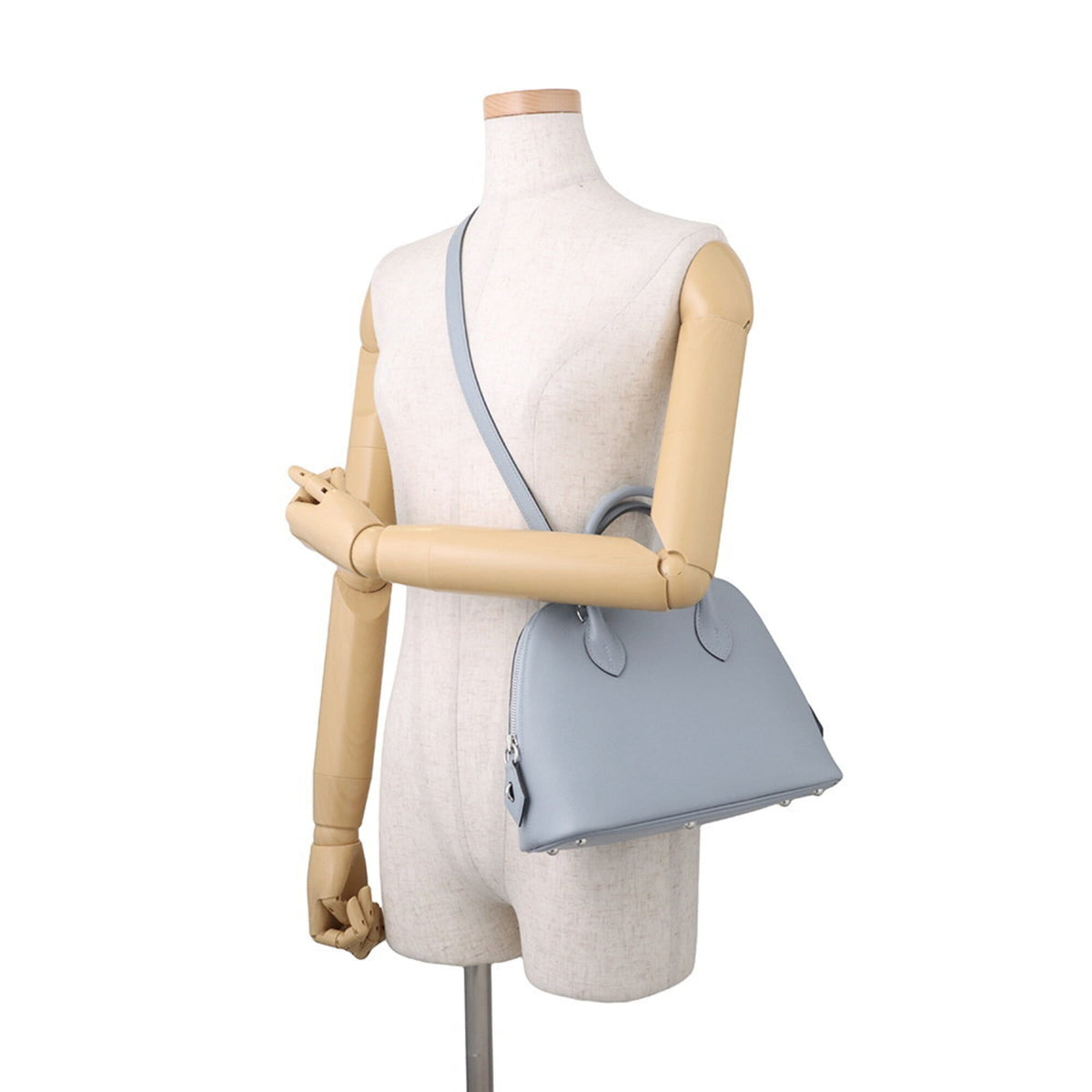 Hermes Blue Lin Handbag (Pre-Owned)
