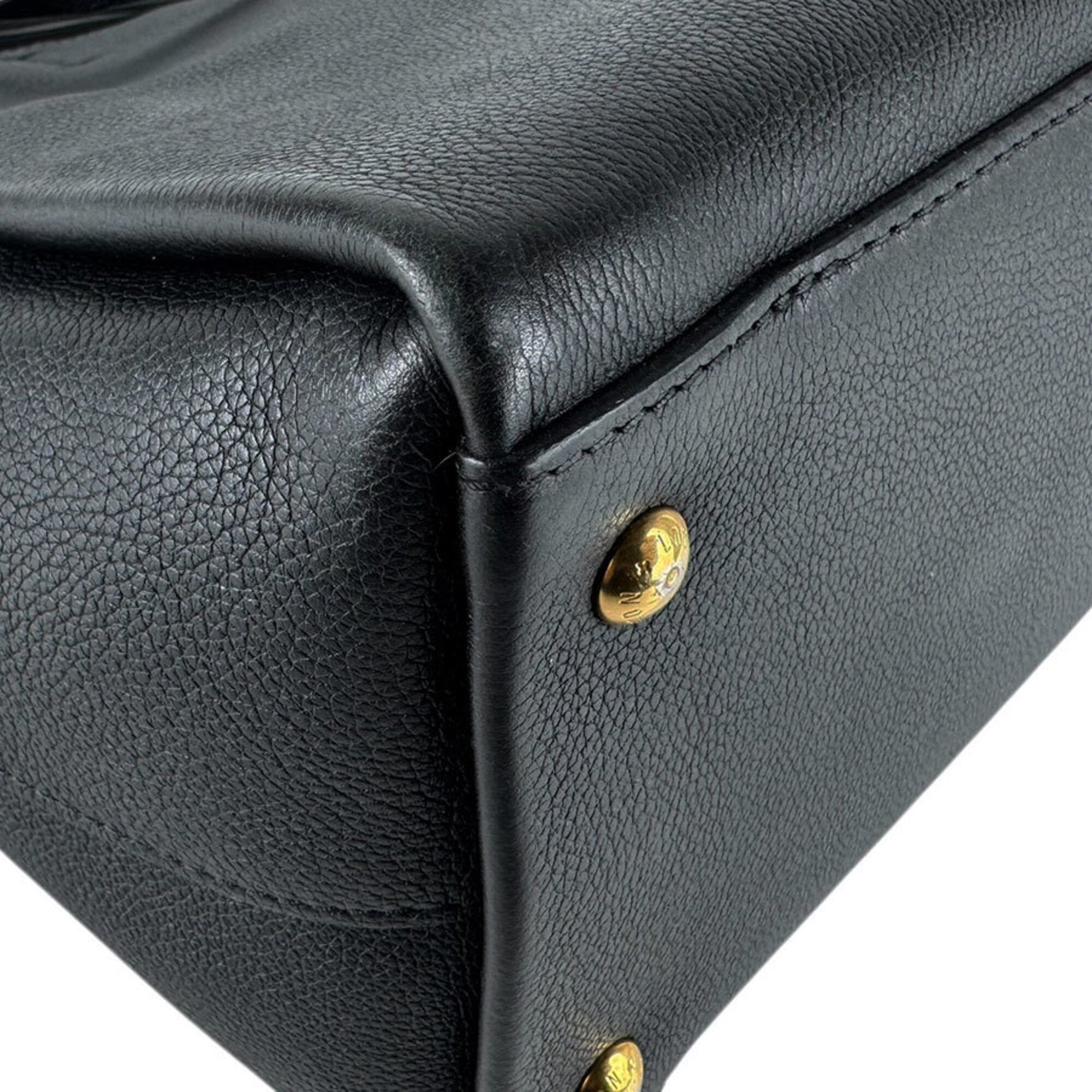 Louis Vuitton Black Leather Handbag Shoulder Bag (Pre-Owned)