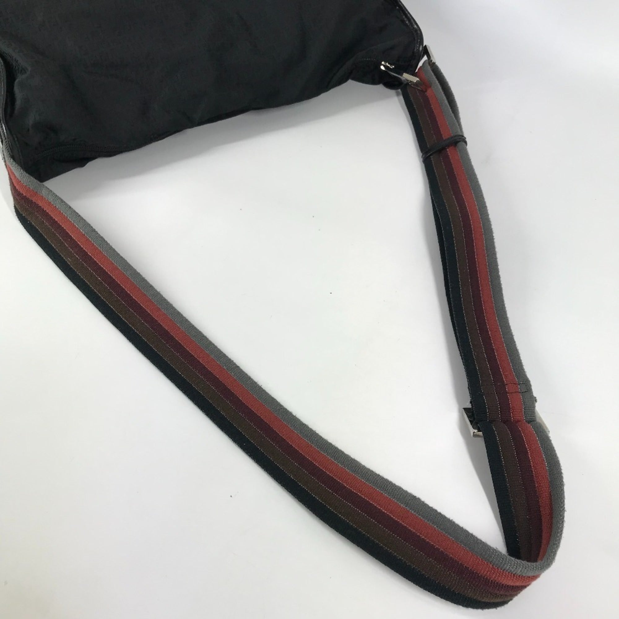 Fendi Black Leather Nylon Messenger Bag Shoulder Bag (Pre-Owned)