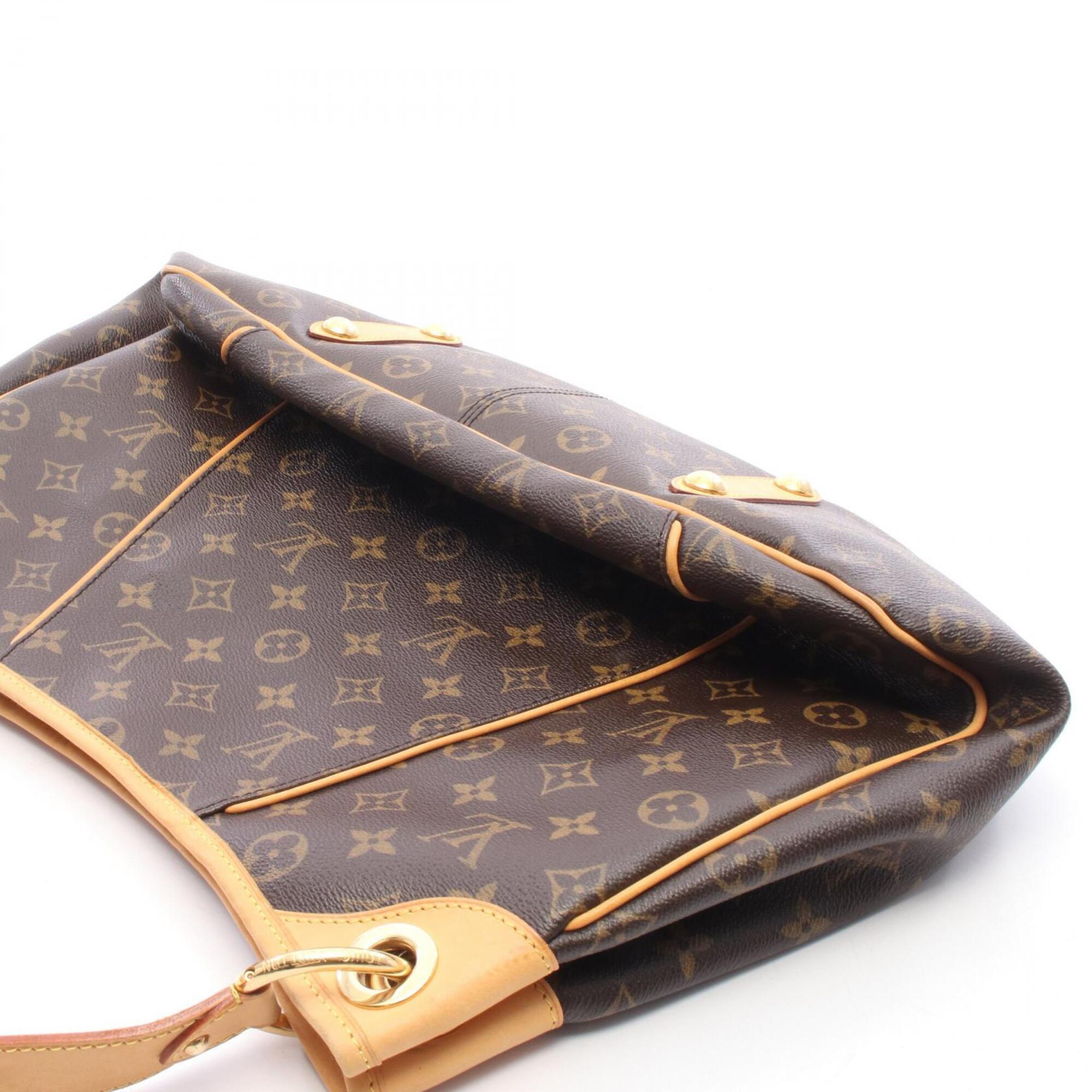 Louis Vuitton Brown Coated Canvas Pvc Monogram Leather Handbag Shoulder Bag (Pre-Owned)