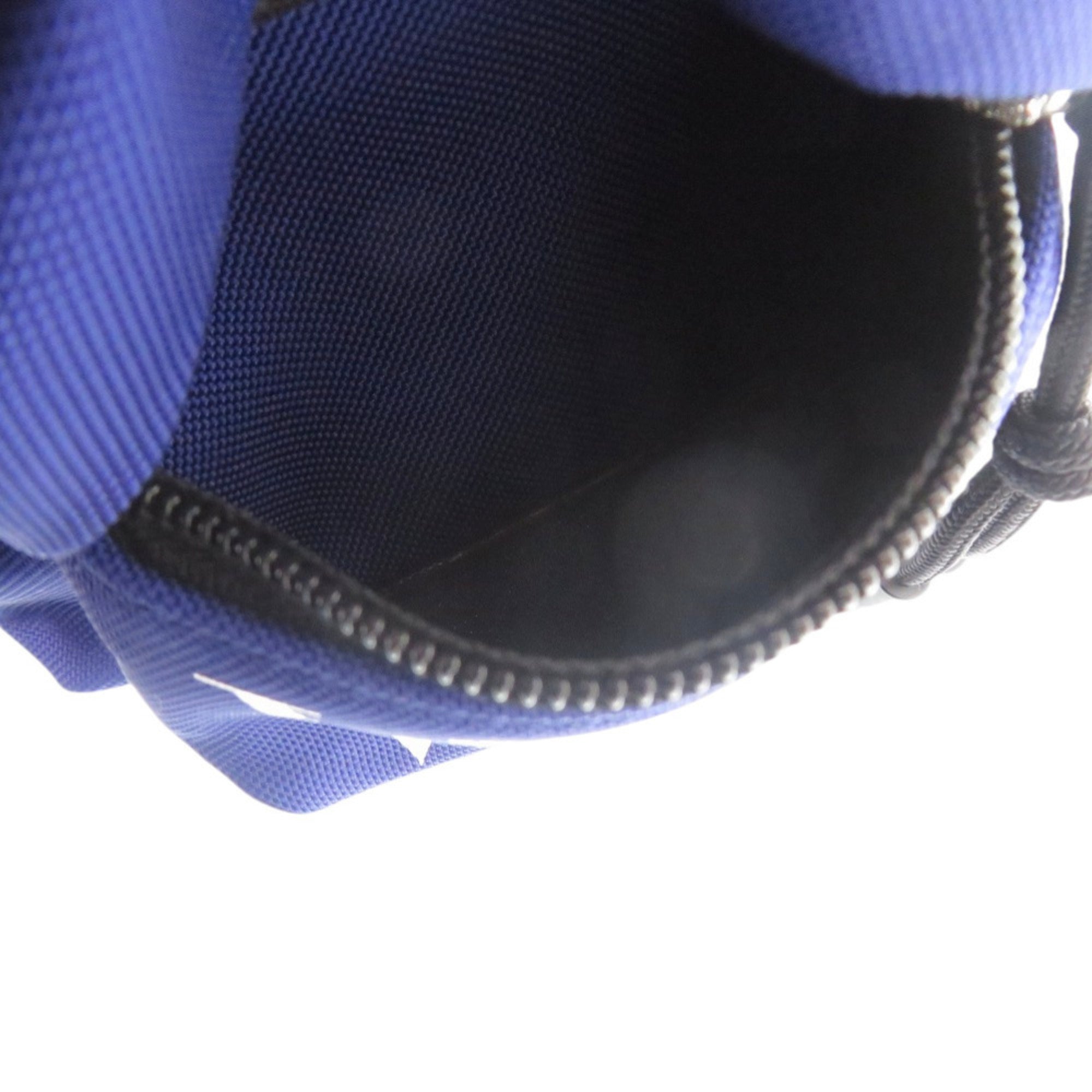 Valentino Garavani Black Blue Nylon Shoulder Bag (Pre-Owned)