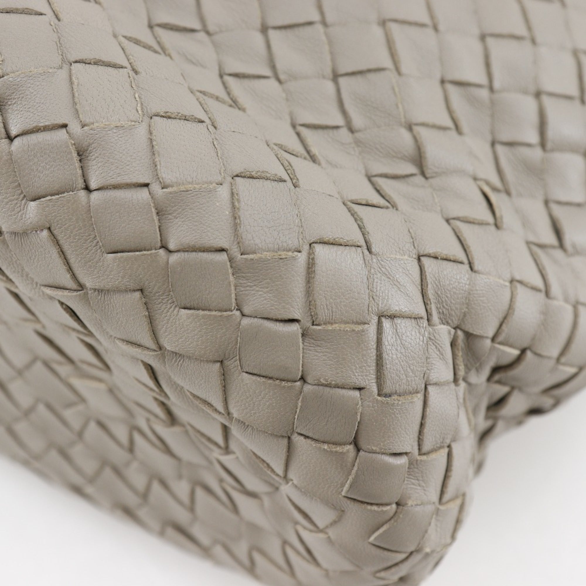 Bottega Veneta Gray Intrecciato Shoulder Bag (Pre-Owned)
