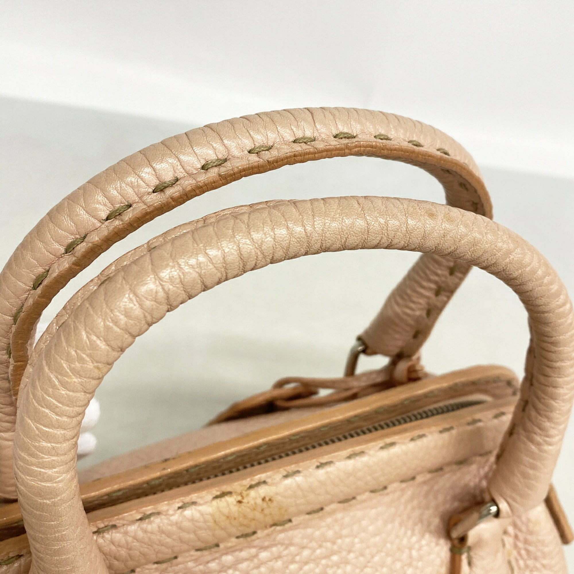 Fendi Pink Leather Handbag (Pre-Owned)
