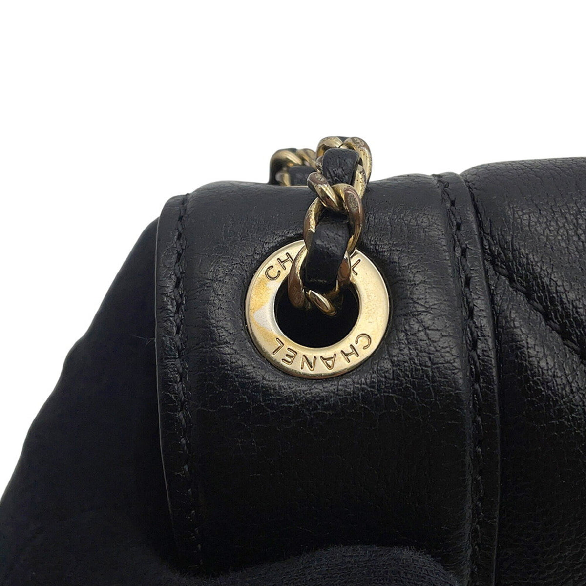 Chanel Black Leather Handbag Shoulder Bag (Pre-Owned)