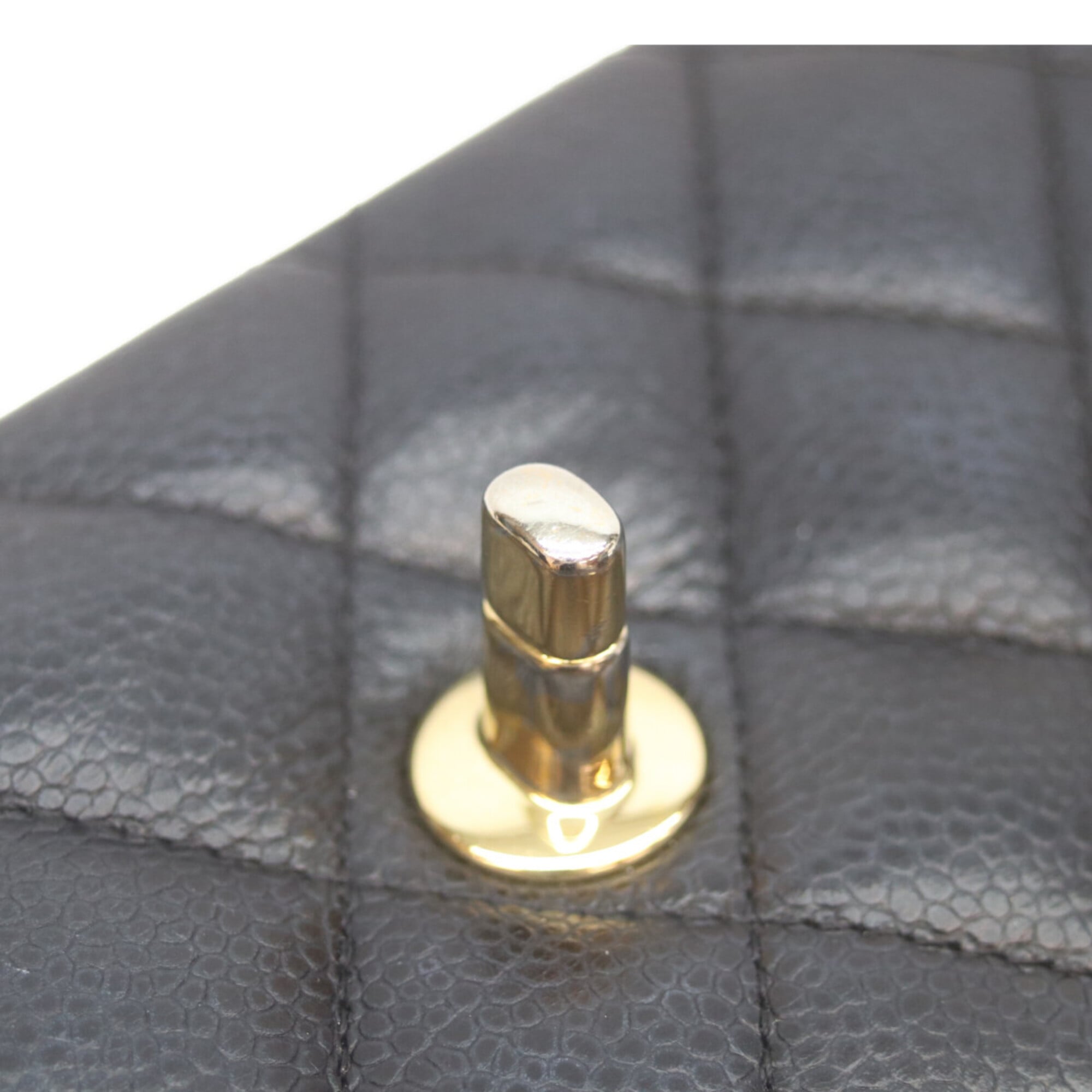 Chanel Black Grained Calfskin Shoulder Bag (Pre-Owned)