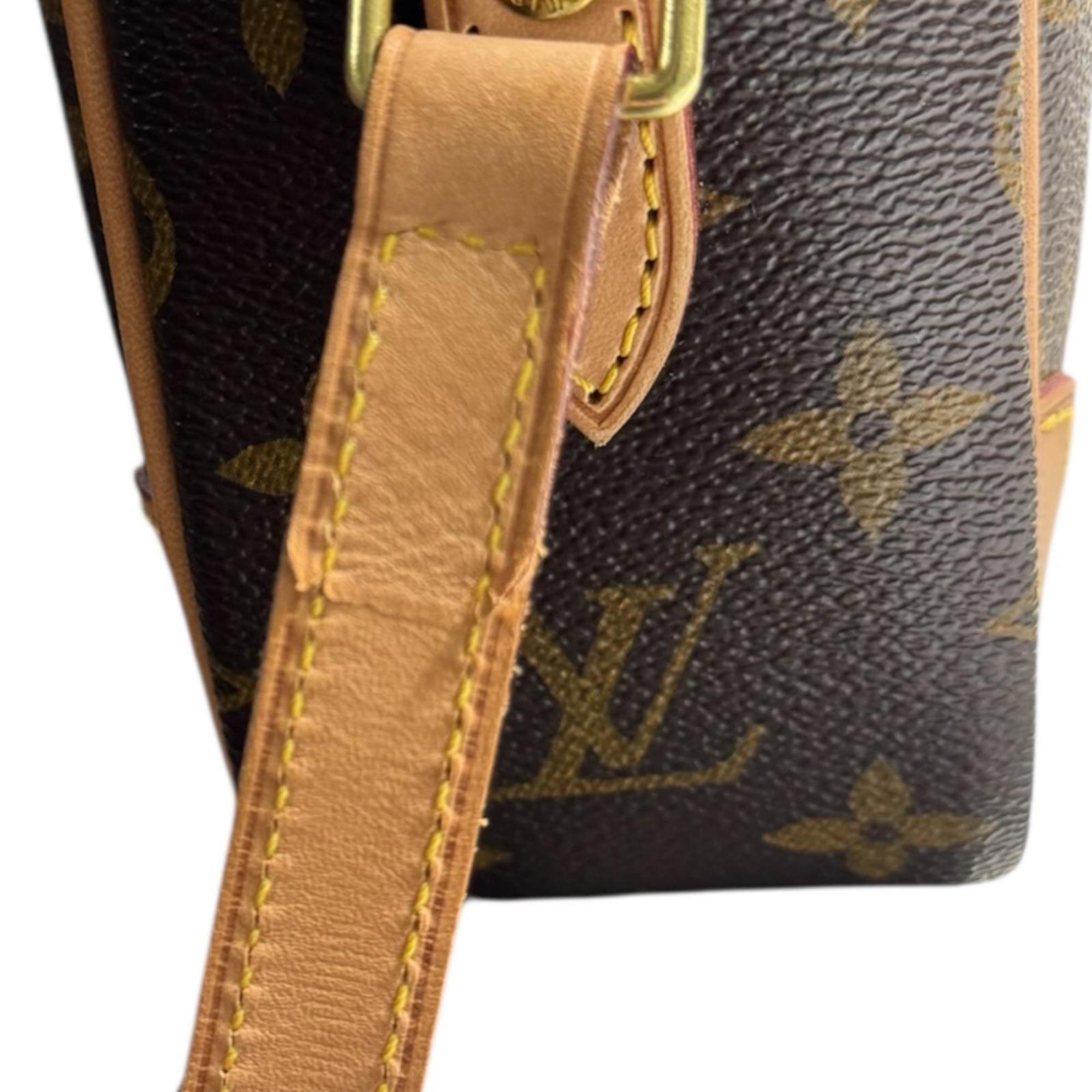 Louis Vuitton Brown Monogram Shoulder Bag (Pre-Owned)