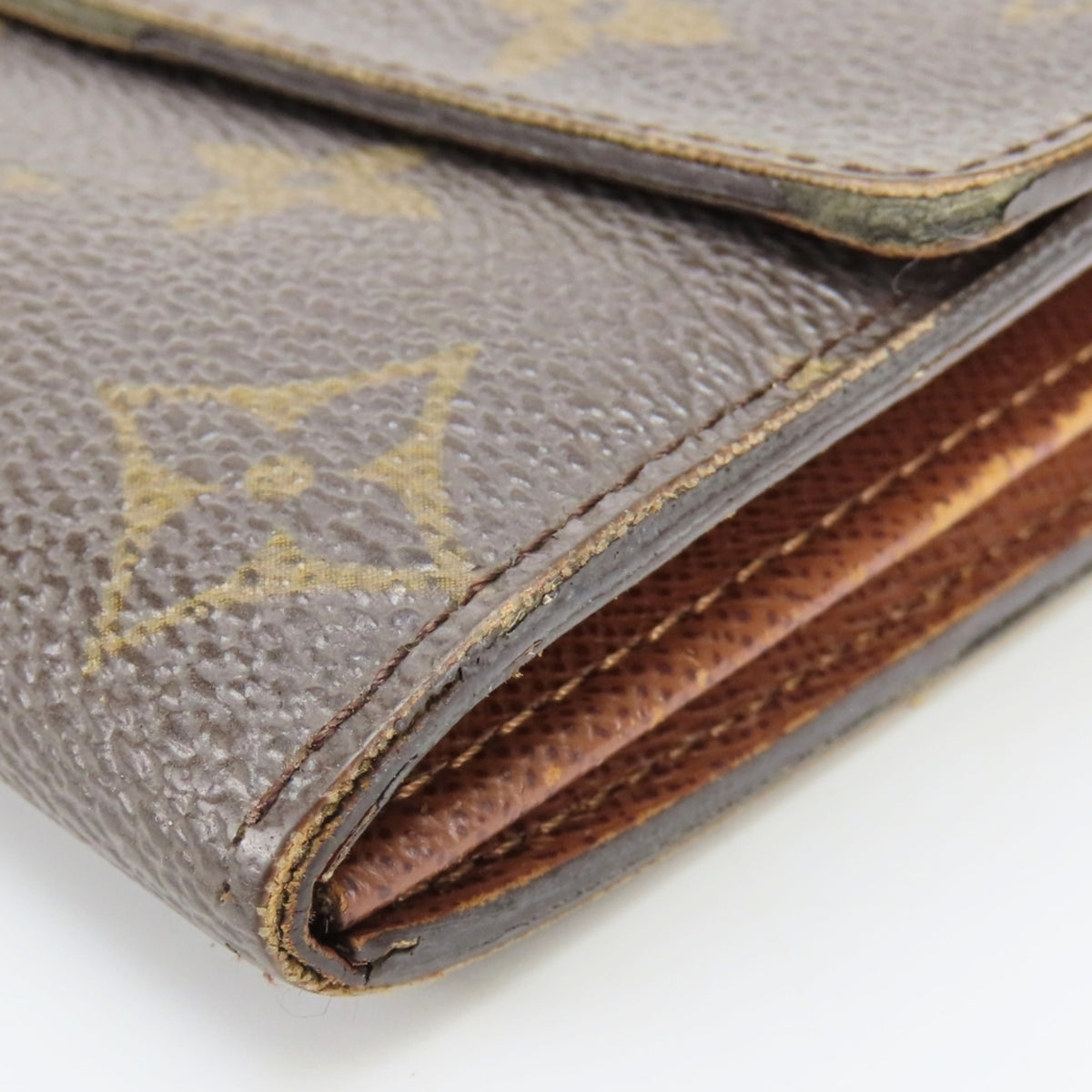 Louis Vuitton Monogram Brown Monogram Long Wallet (Bi-Fold) (Pre-Owned)