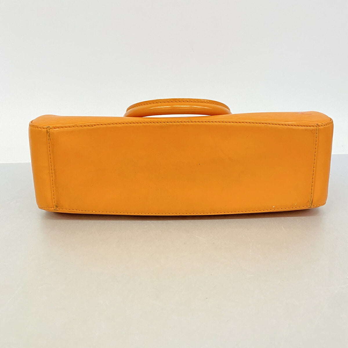 Louis Vuitton Mandarin Handbag (Pre-Owned)
