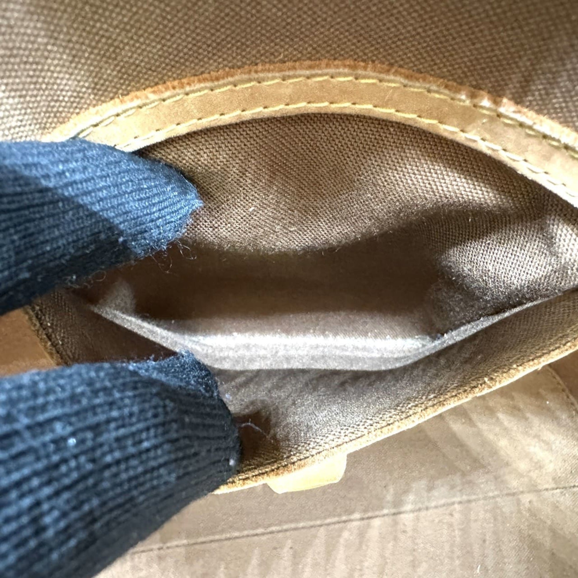 Louis Vuitton Brown Monogram Monogram Handbag (Pre-Owned)