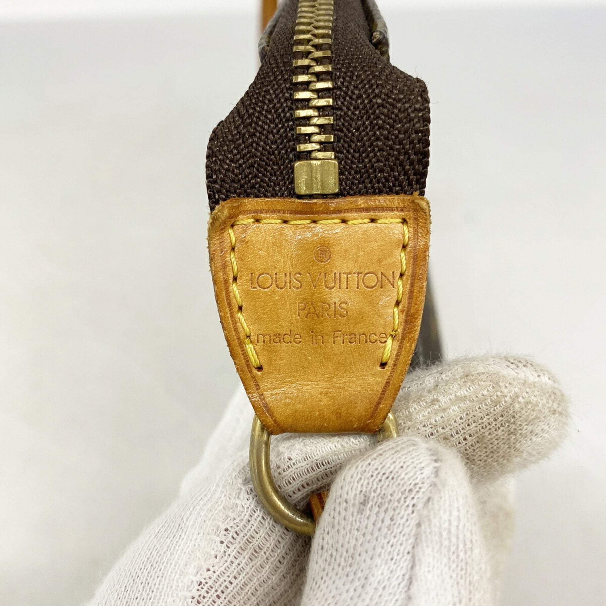 Louis Vuitton Brown Pouch (Pre-Owned)