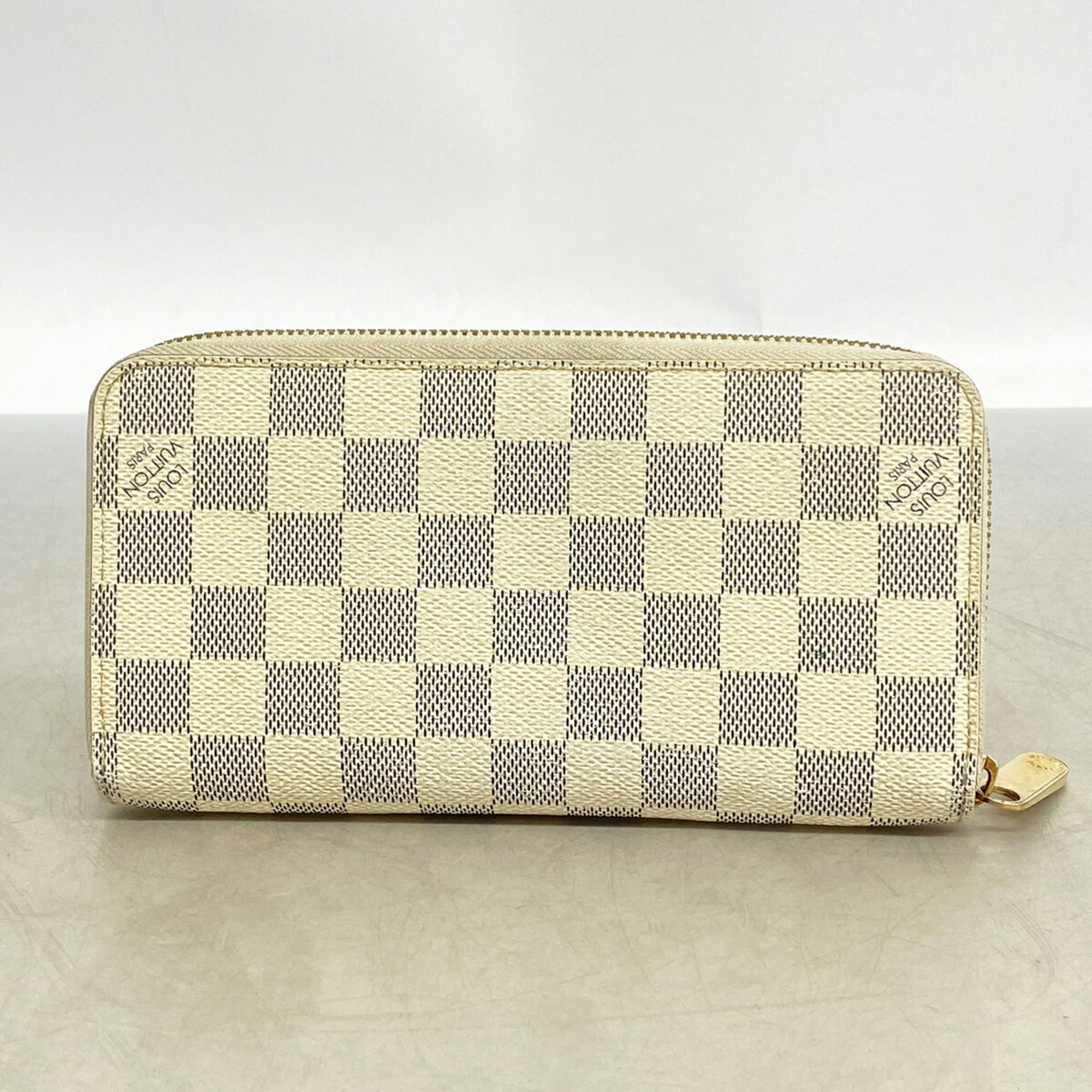 Louis Vuitton White Long Wallet (Bi-Fold) (Pre-Owned)