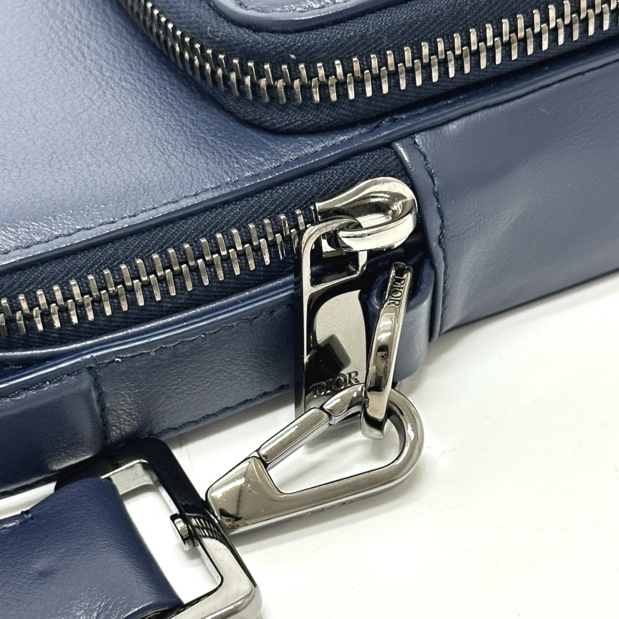 Christian Dior Blue Leather Shoulder Bag (Pre-Owned)