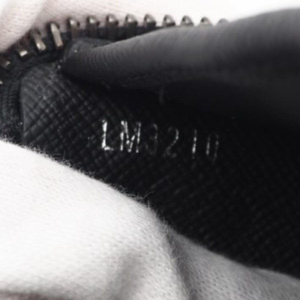 Louis Vuitton Black Gray Coated Canvas Long Wallet (Bi-Fold) (Pre-Owned)