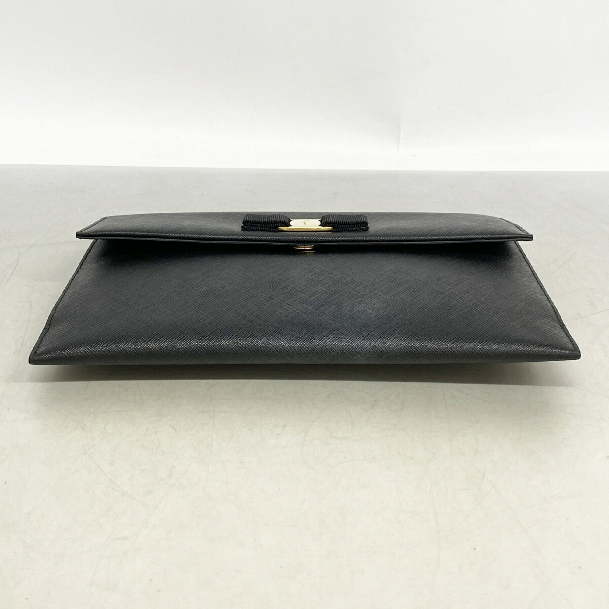 Salvatore Ferragamo Black Leather Clutch Bag (Pre-Owned)