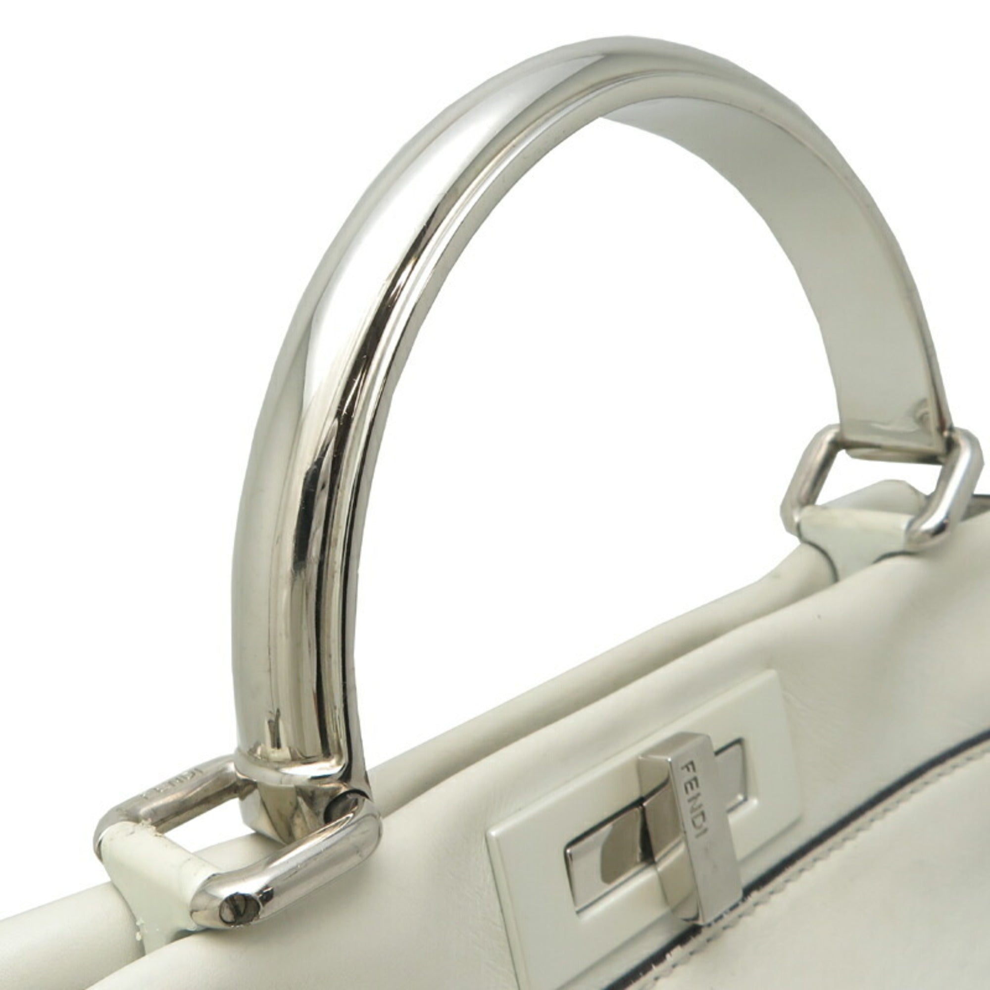 Fendi Peekaboo White Leather Handbag (Pre-Owned)