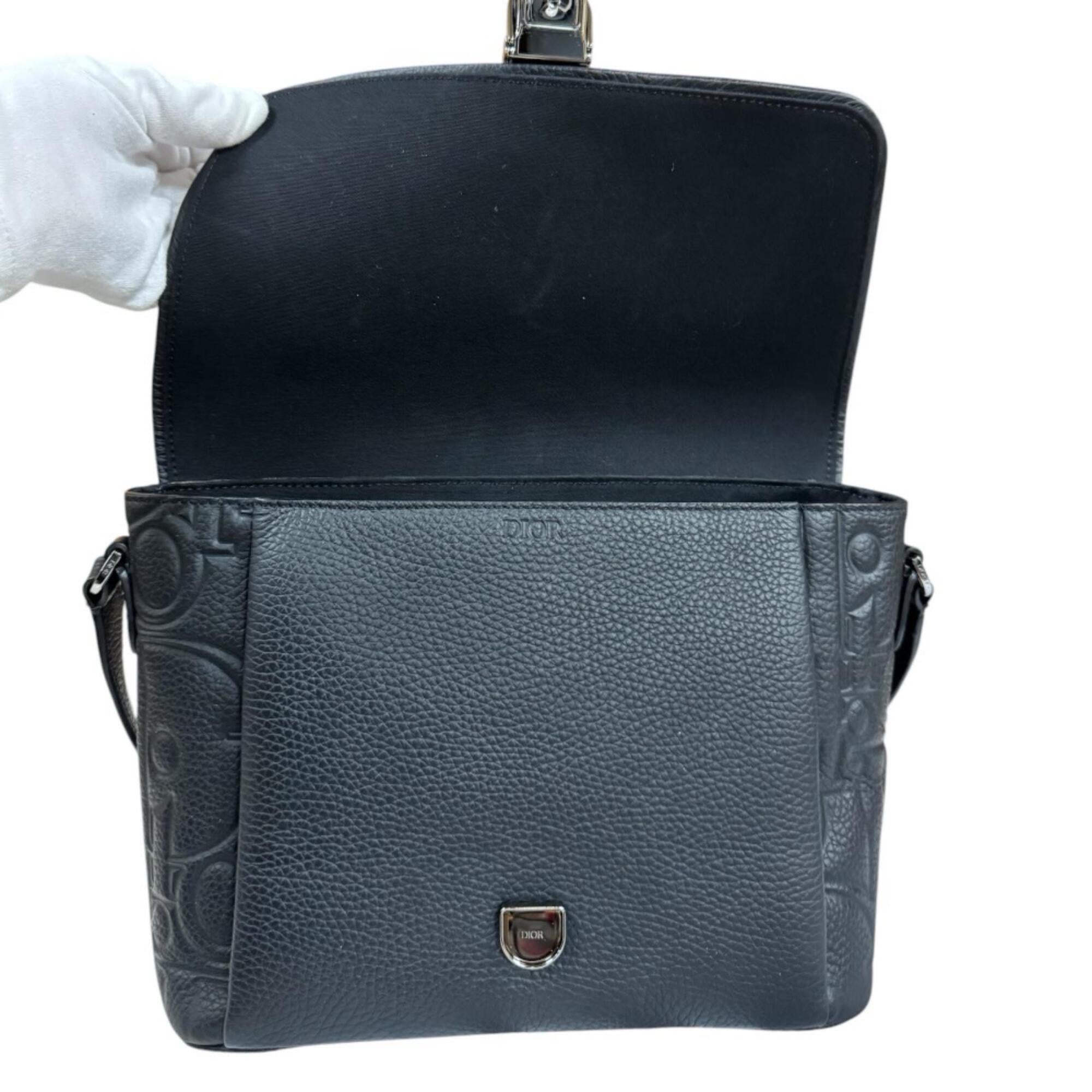 Christian Dior Black Leather Messenger Bag Shoulder Bag (Pre-Owned)