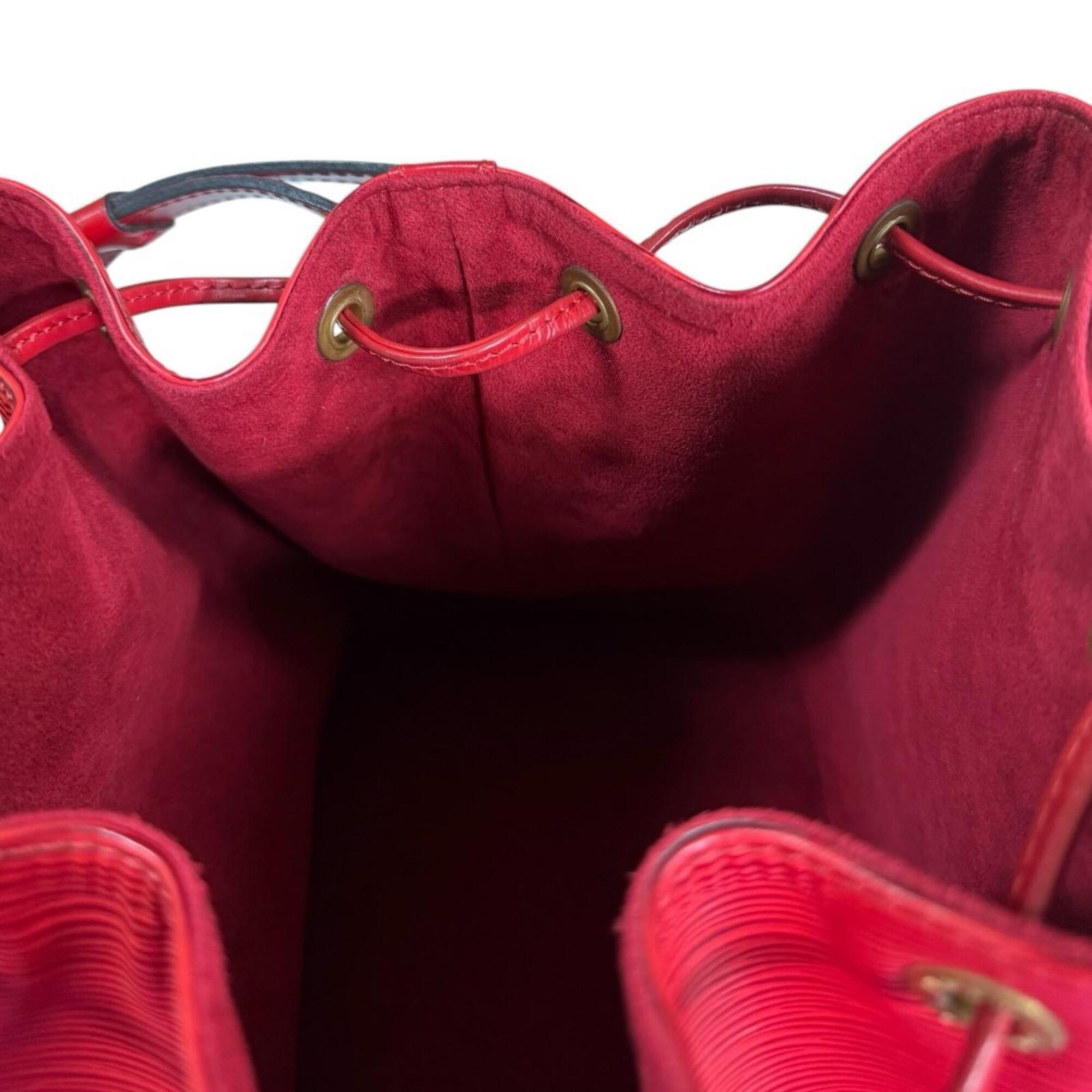 Louis Vuitton Castilian Red Red Color Epi Leather Shoulder Bag (Pre-Owned)