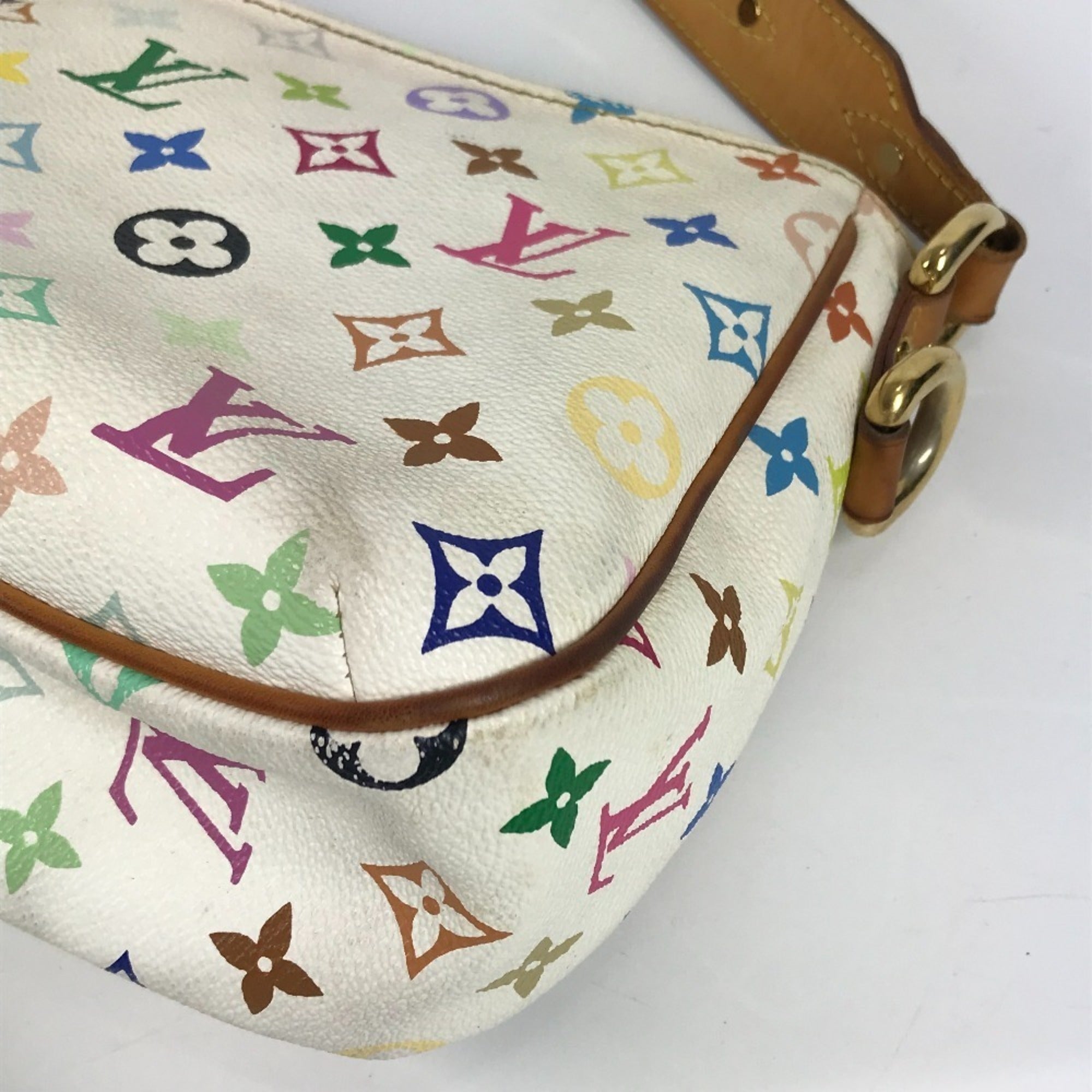 Louis Vuitton White Coated Canvas Shoulder Bag (Pre-Owned)