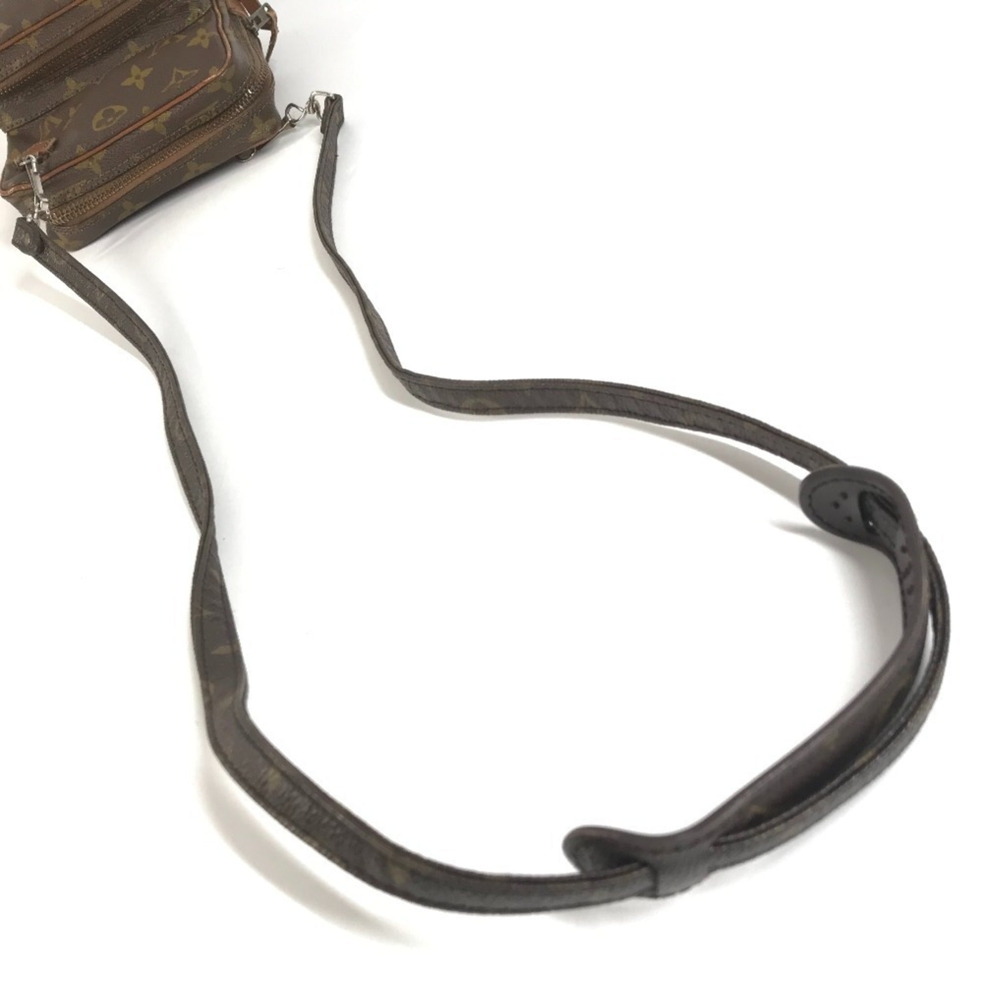 Louis Vuitton Brown Monogram Pochette Shoulder Bag (Pre-Owned)