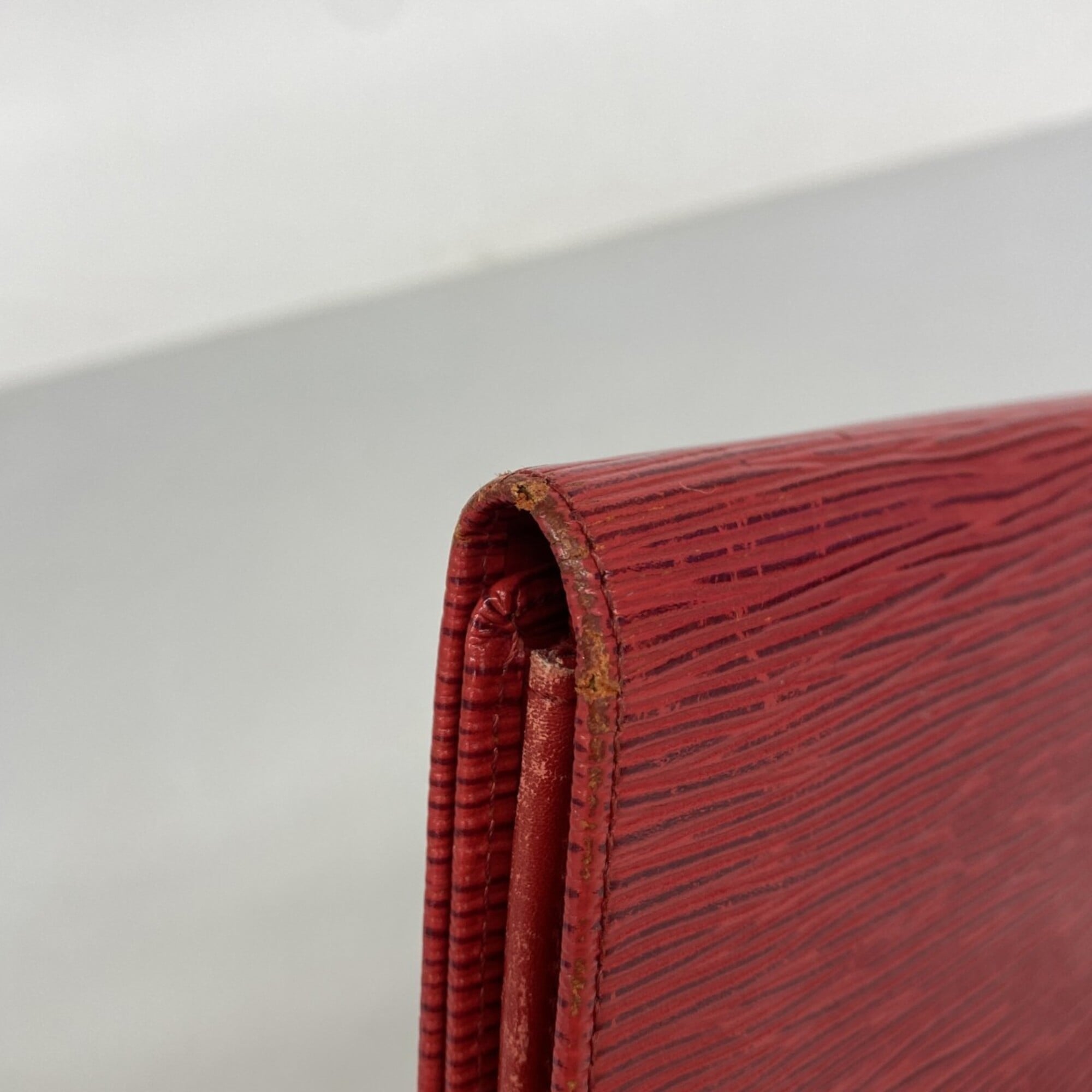 Louis Vuitton Castilian Red Long Wallet (Bi-Fold) (Pre-Owned)