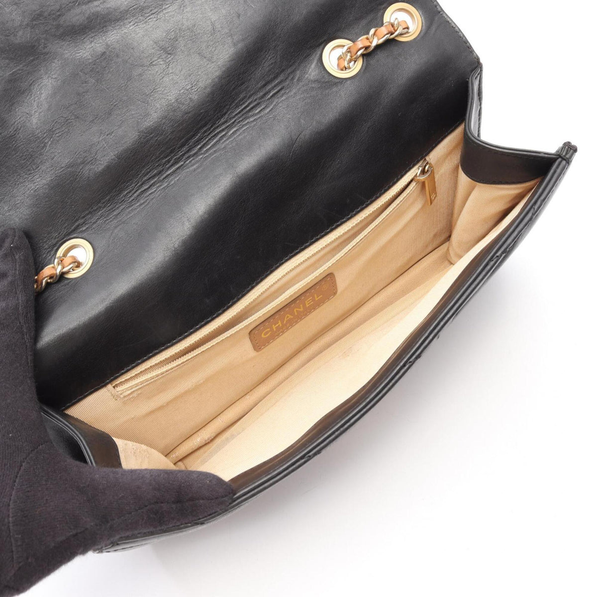 Chanel Black Leather Handbag Shoulder Bag (Pre-Owned)