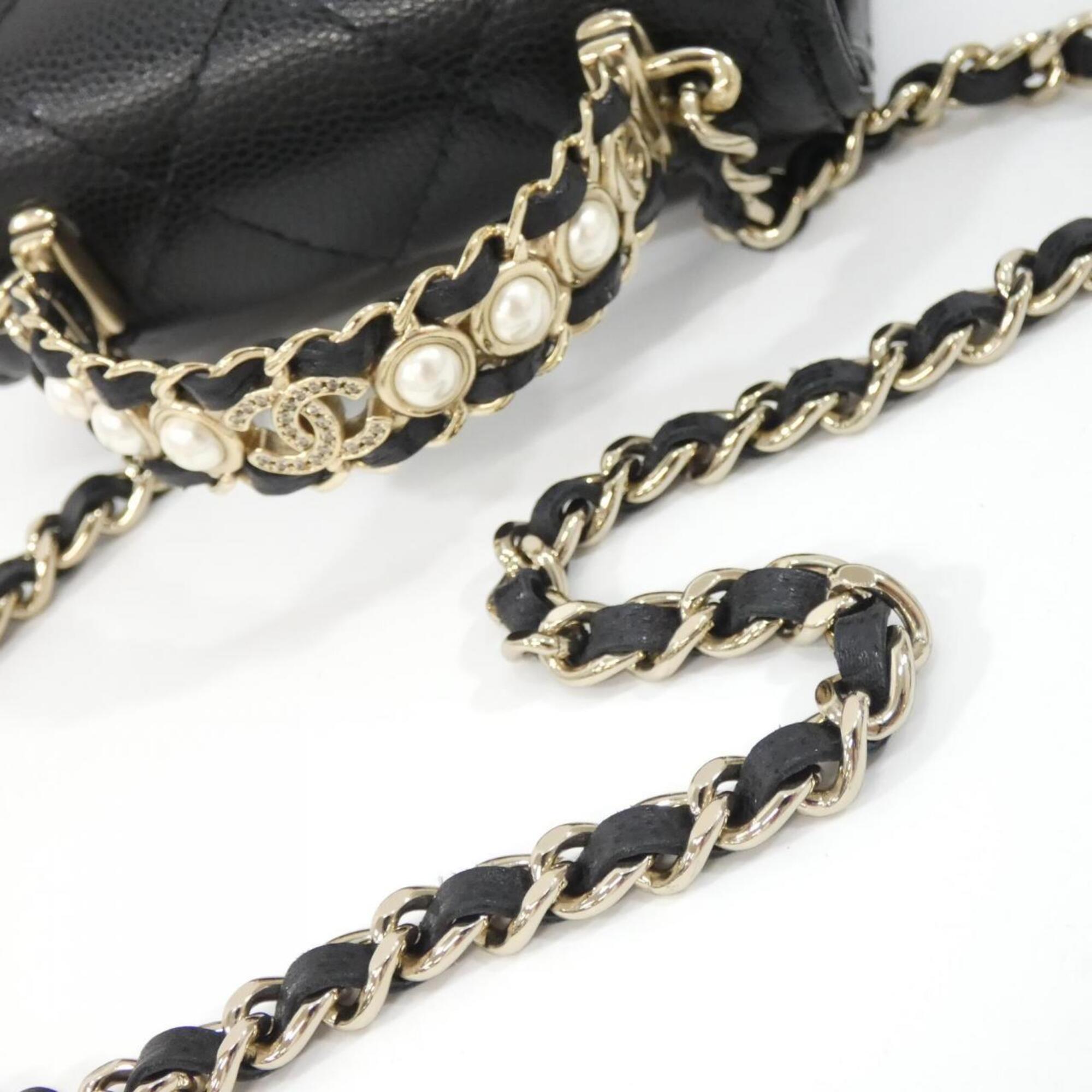 Chanel Black Grained Calfskin Handbag Shoulder Bag (Pre-Owned)