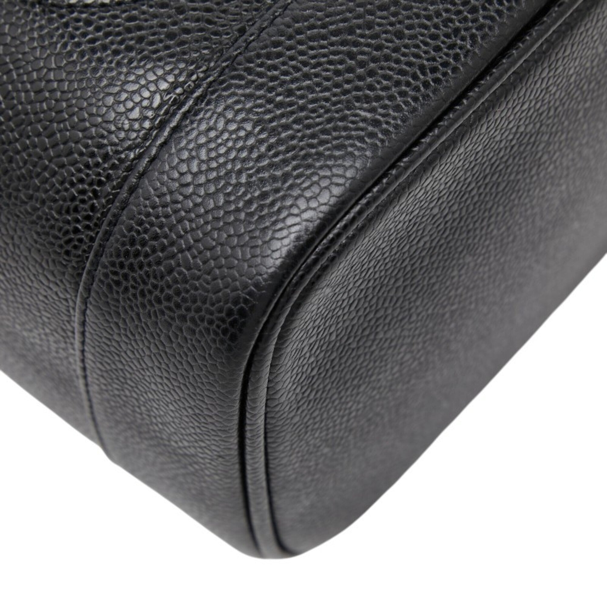Chanel Black Grained Calfskin Handbag Vanity Bag (Pre-Owned)