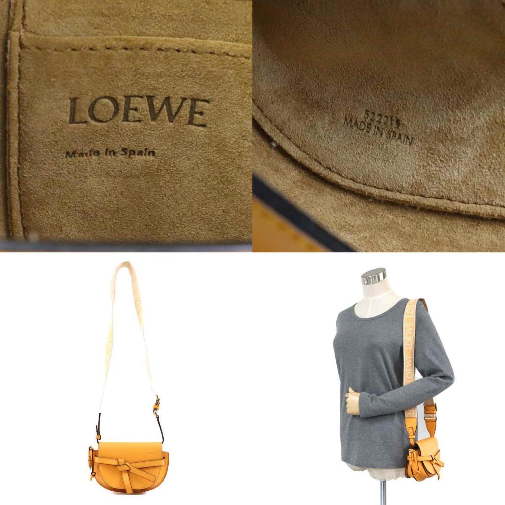 Loewe Orange Leather Shoulder Bag (Pre-Owned)