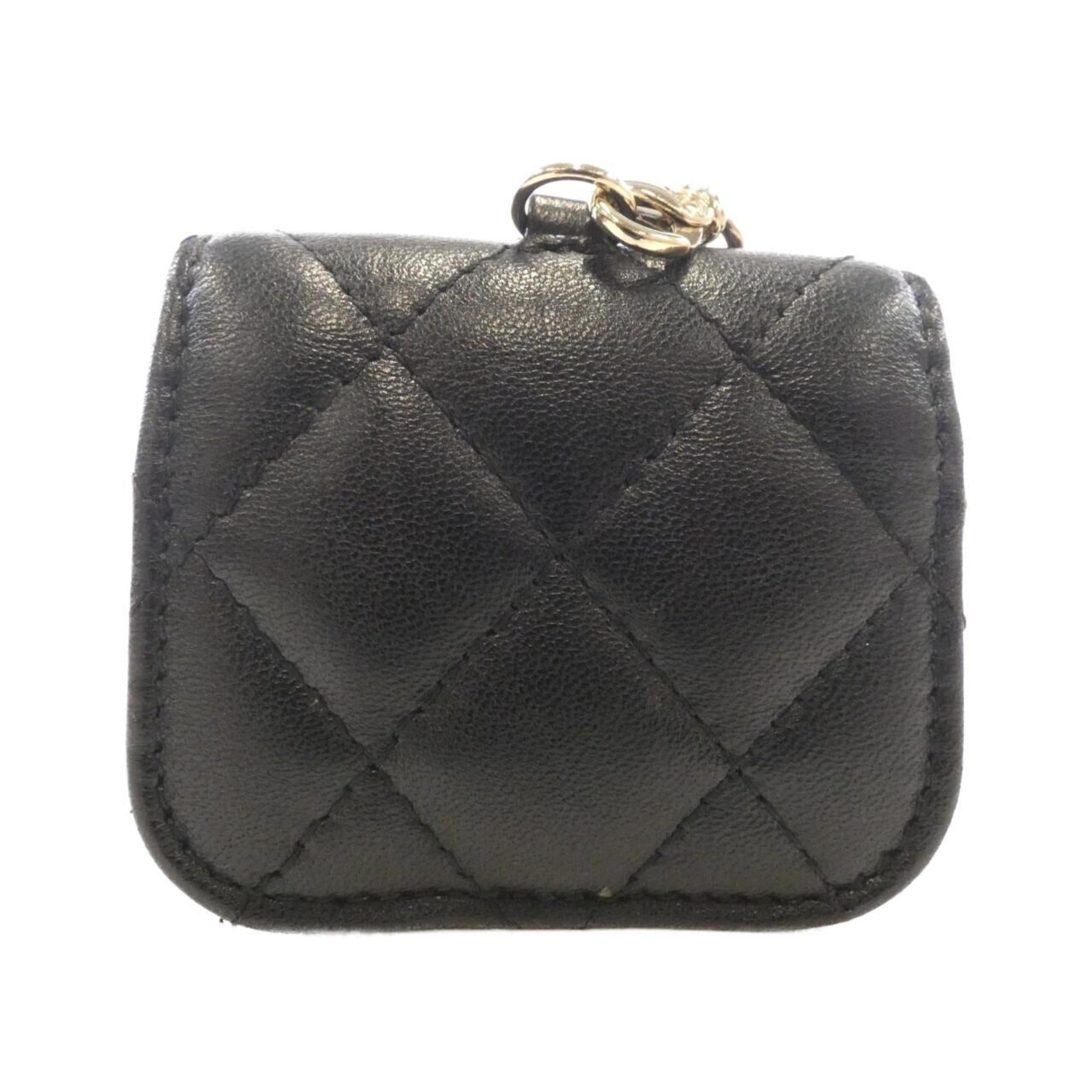 Chanel Black Leather Shoulder Bag (Pre-Owned)