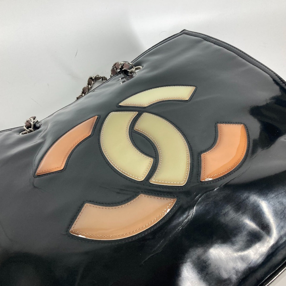 Chanel Black Shoulder Bag (Pre-Owned)
